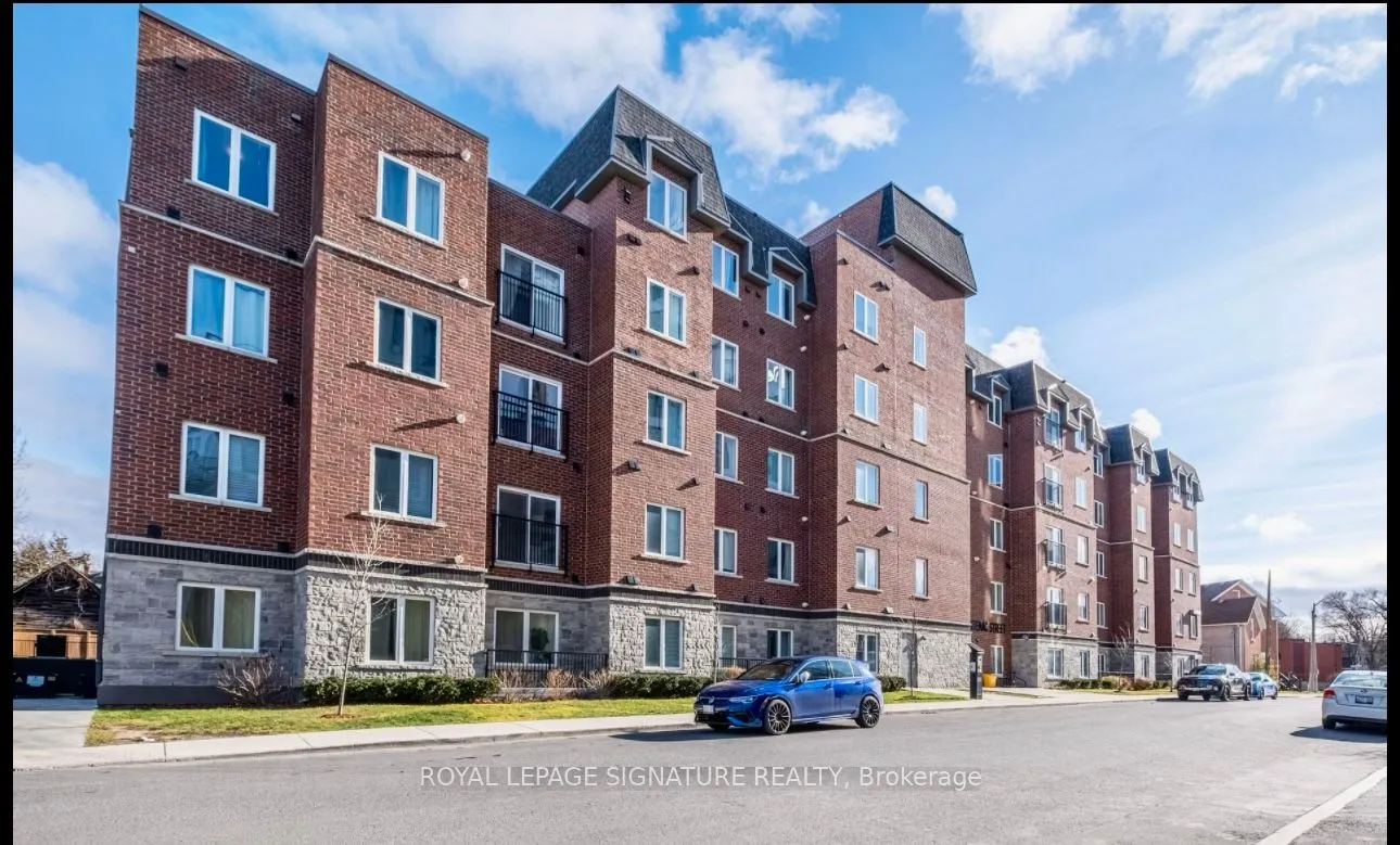 501 Frontenac Street, #218