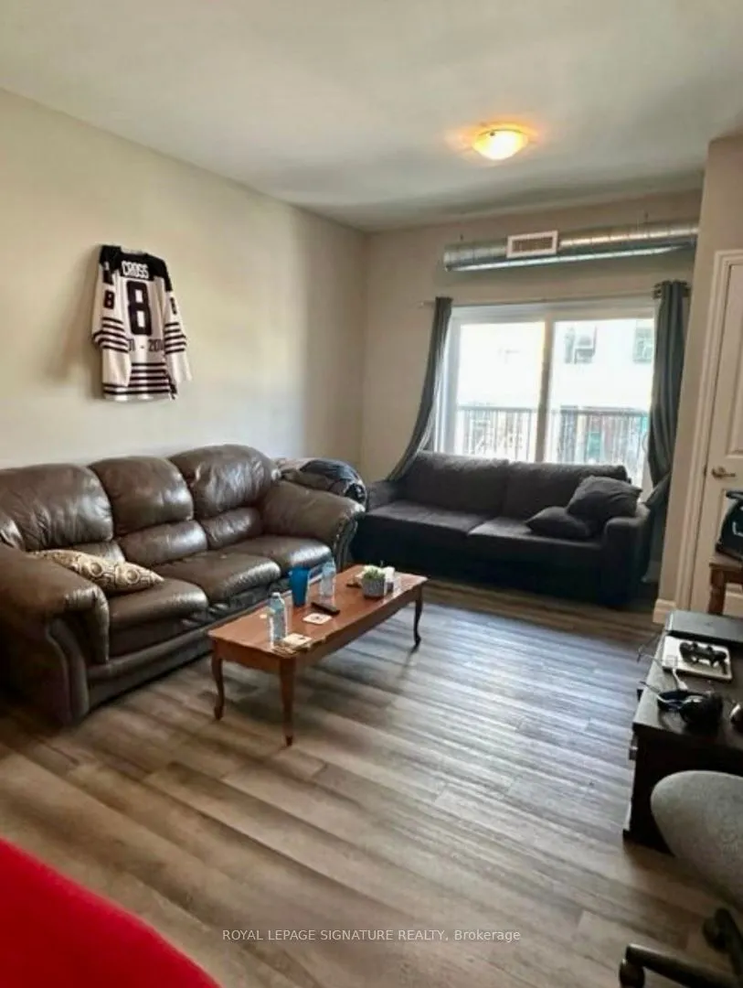 501 Frontenac Street, #218