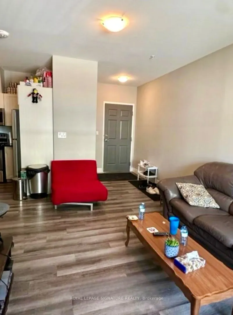 501 Frontenac Street, #218