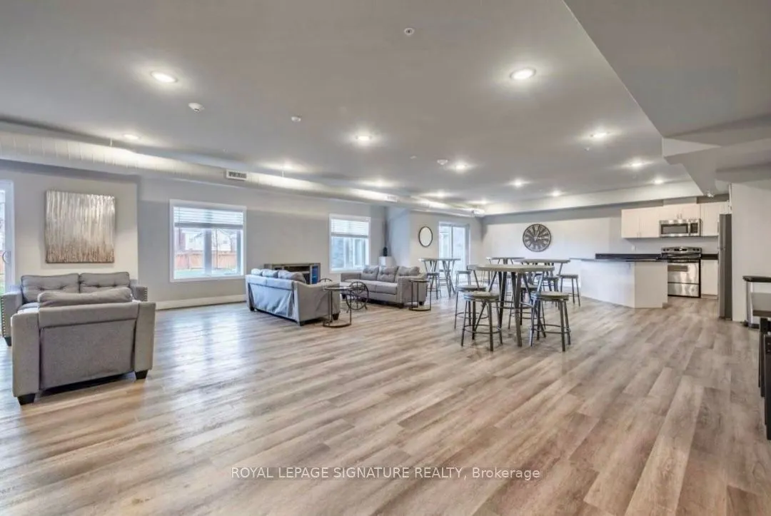 501 Frontenac Street, #218