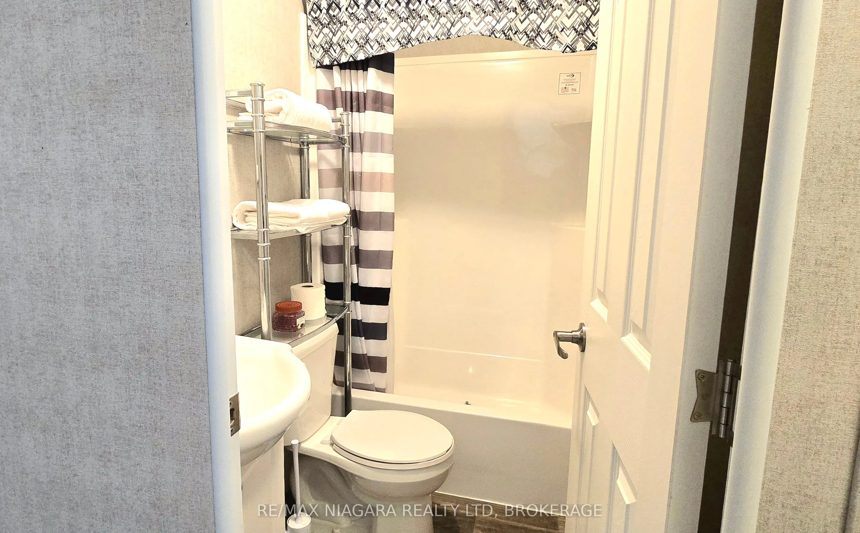 1501 Line 8 Road, #313