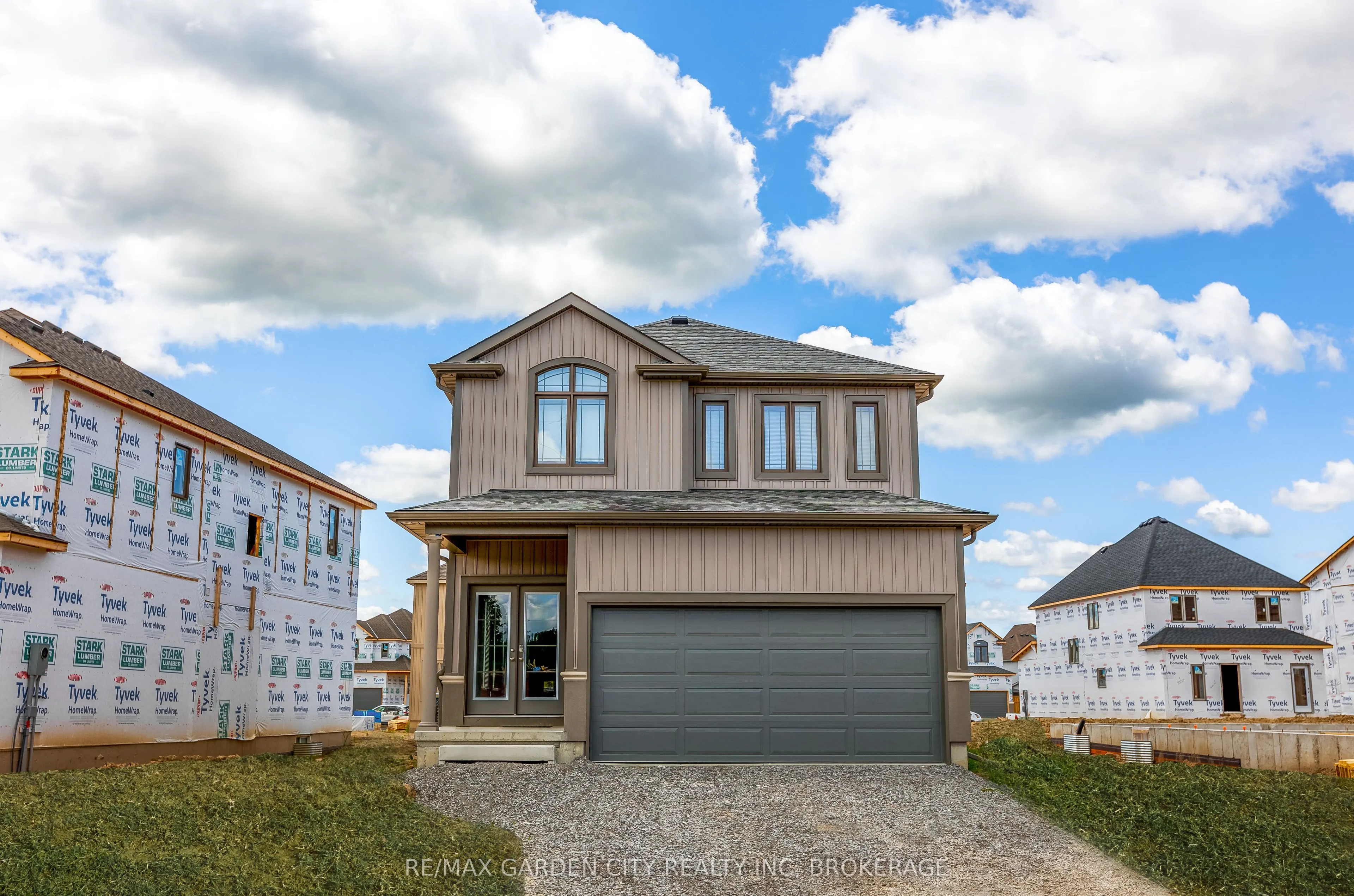 33 Bounty Avenue, #UPPER