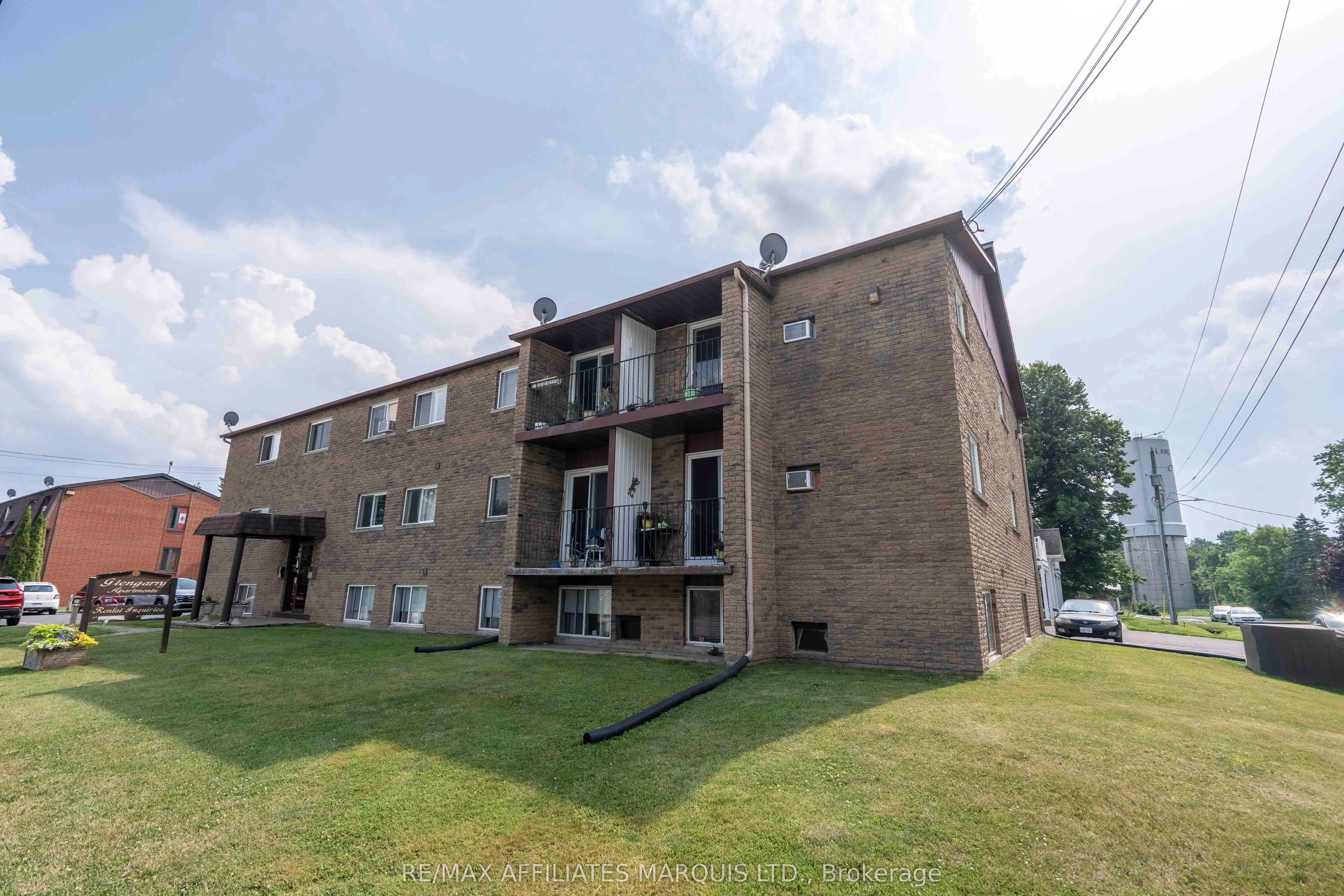 120 MILITARY Road