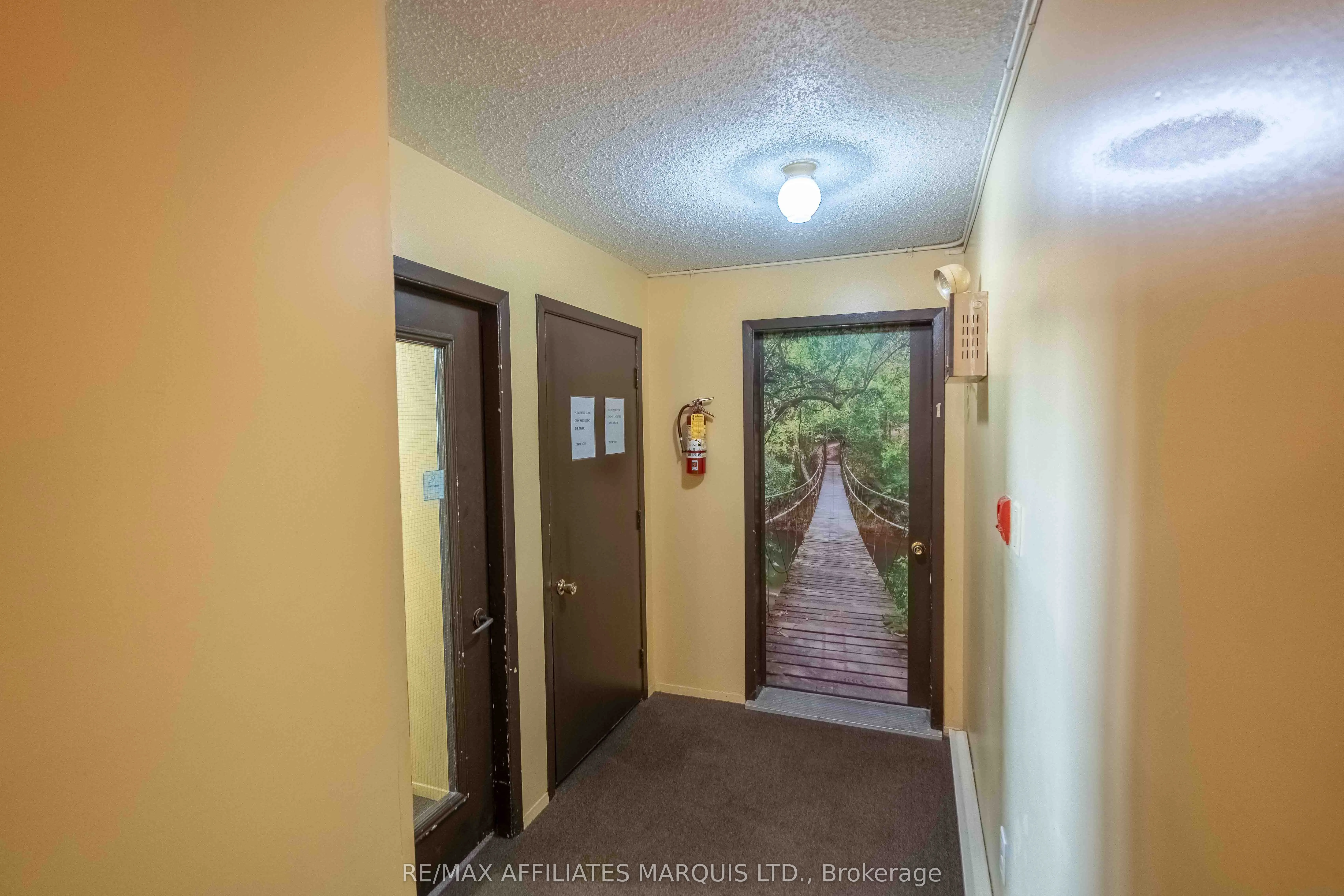 120 MILITARY Road