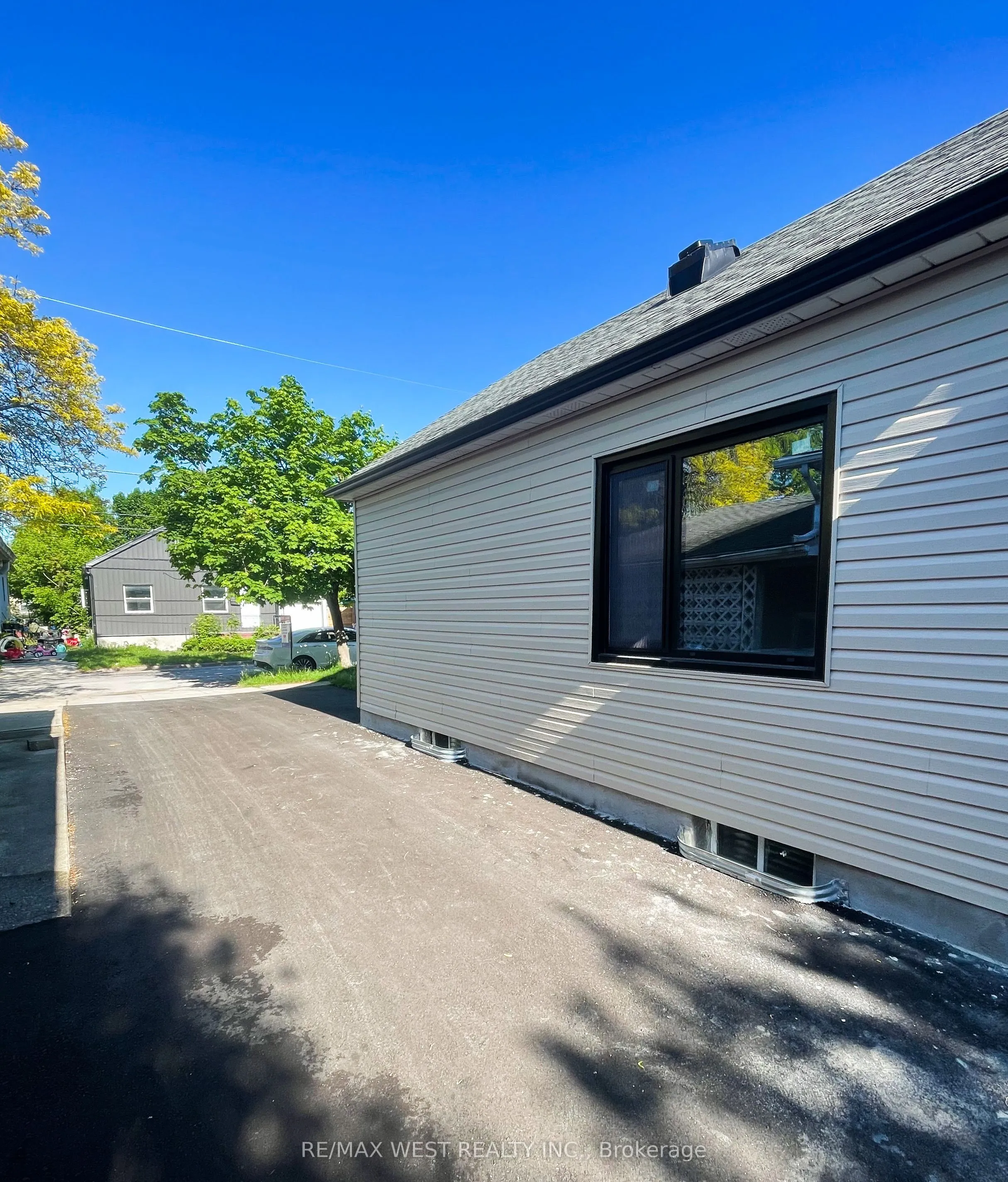 28 Concord Avenue
