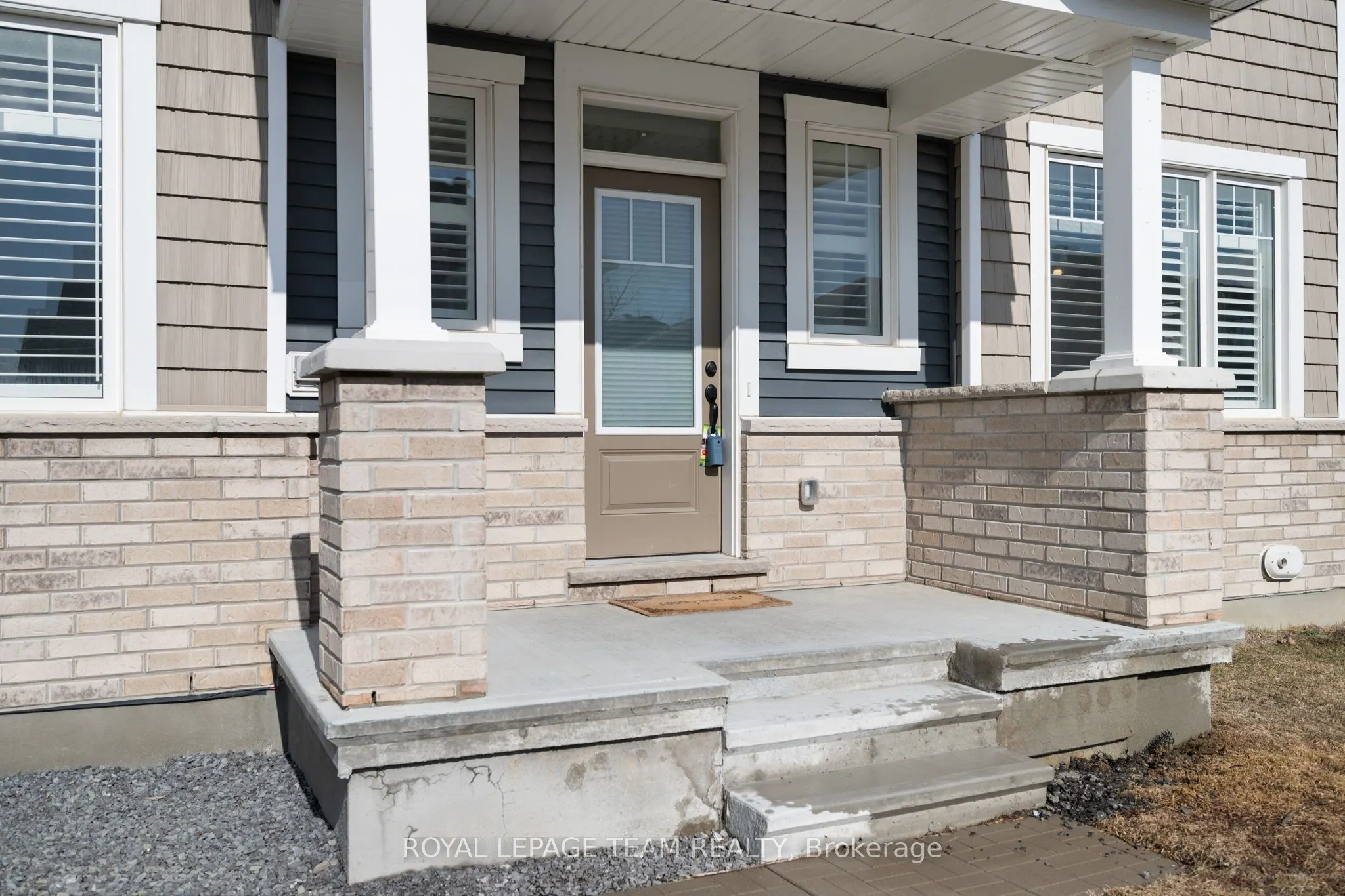 741 Derreen Avenue