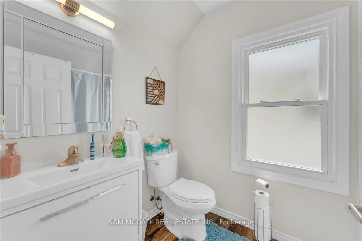 4088 Broughton Avenue