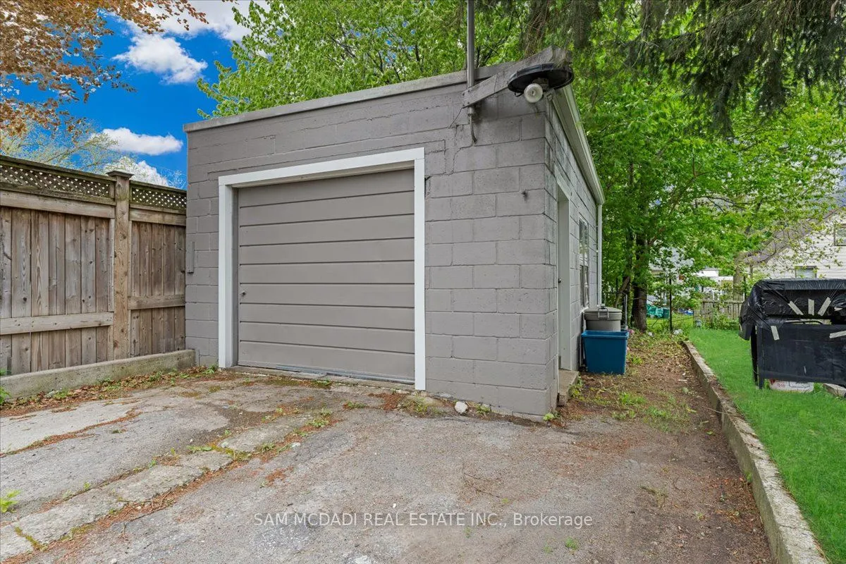 4088 Broughton Avenue