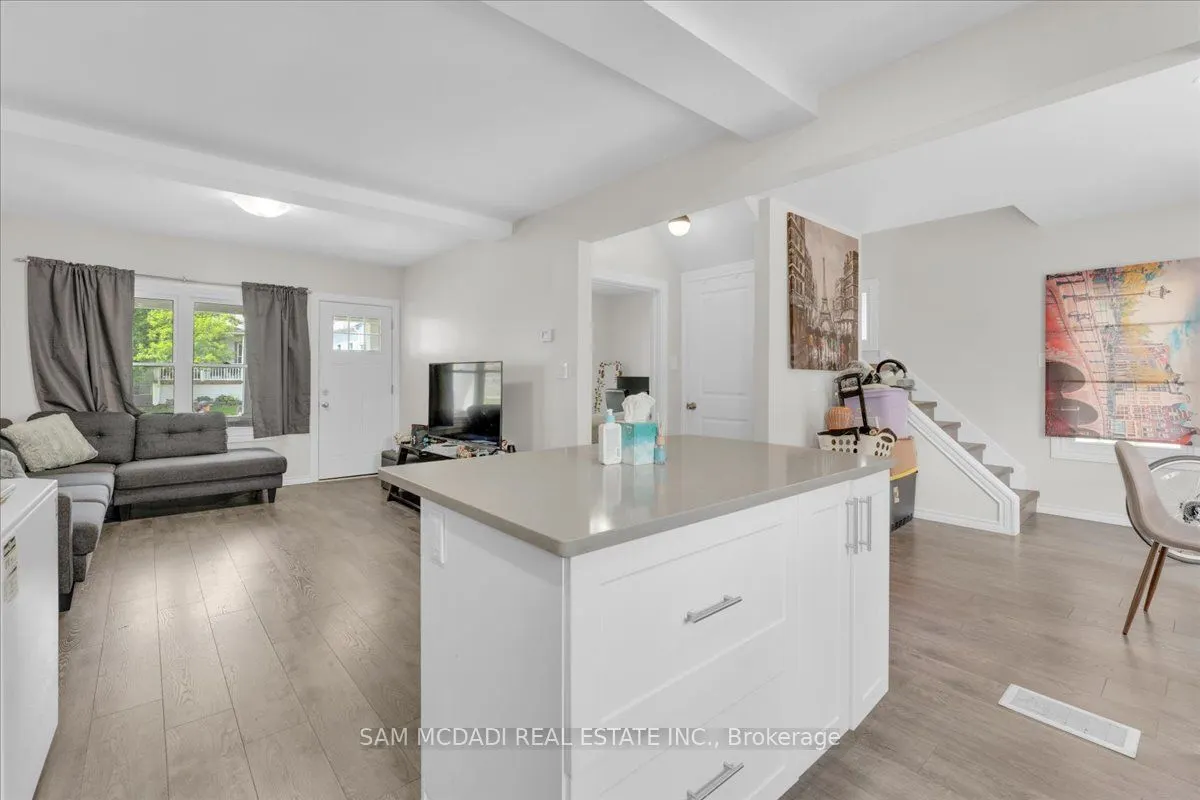 4088 Broughton Avenue
