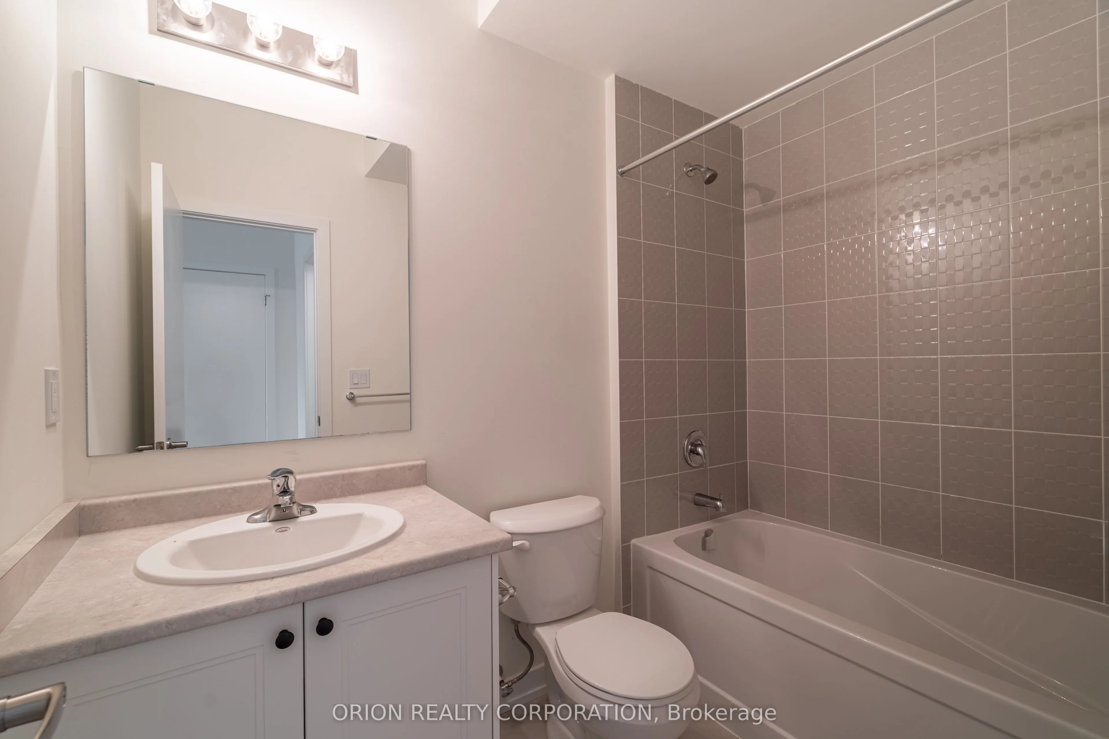 160 Densmore Road, #101