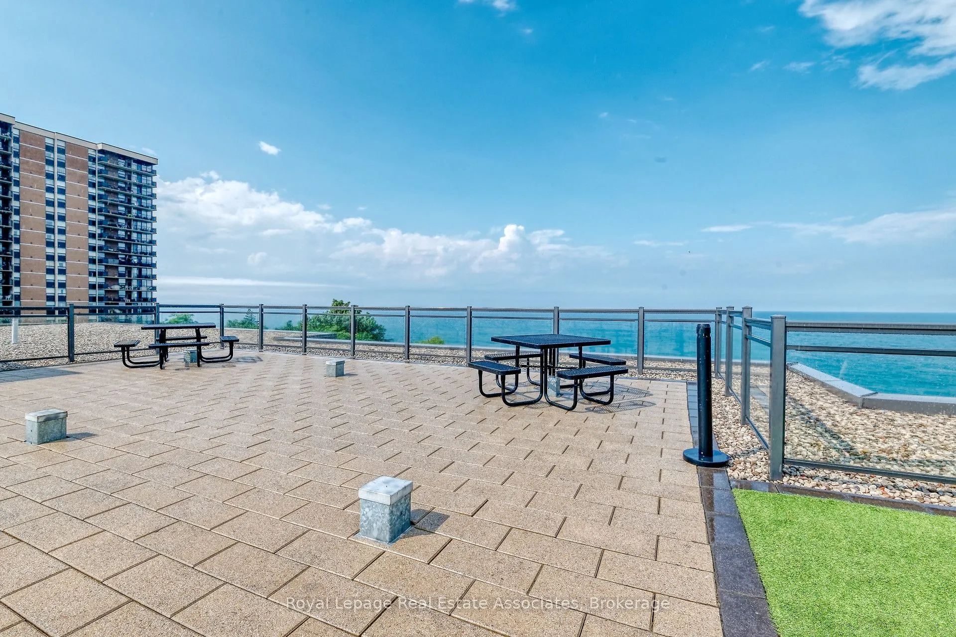 35 Southshore Crescent, #111