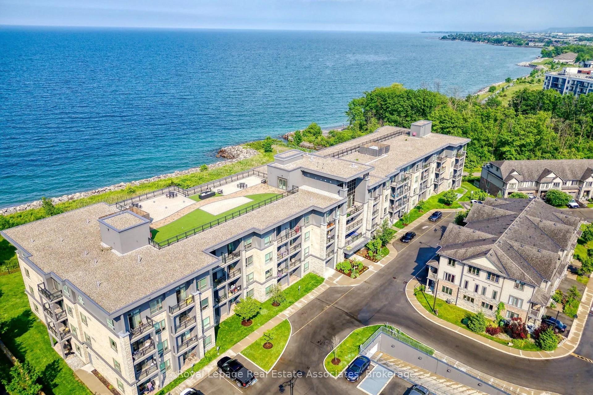 35 Southshore Crescent, #111
