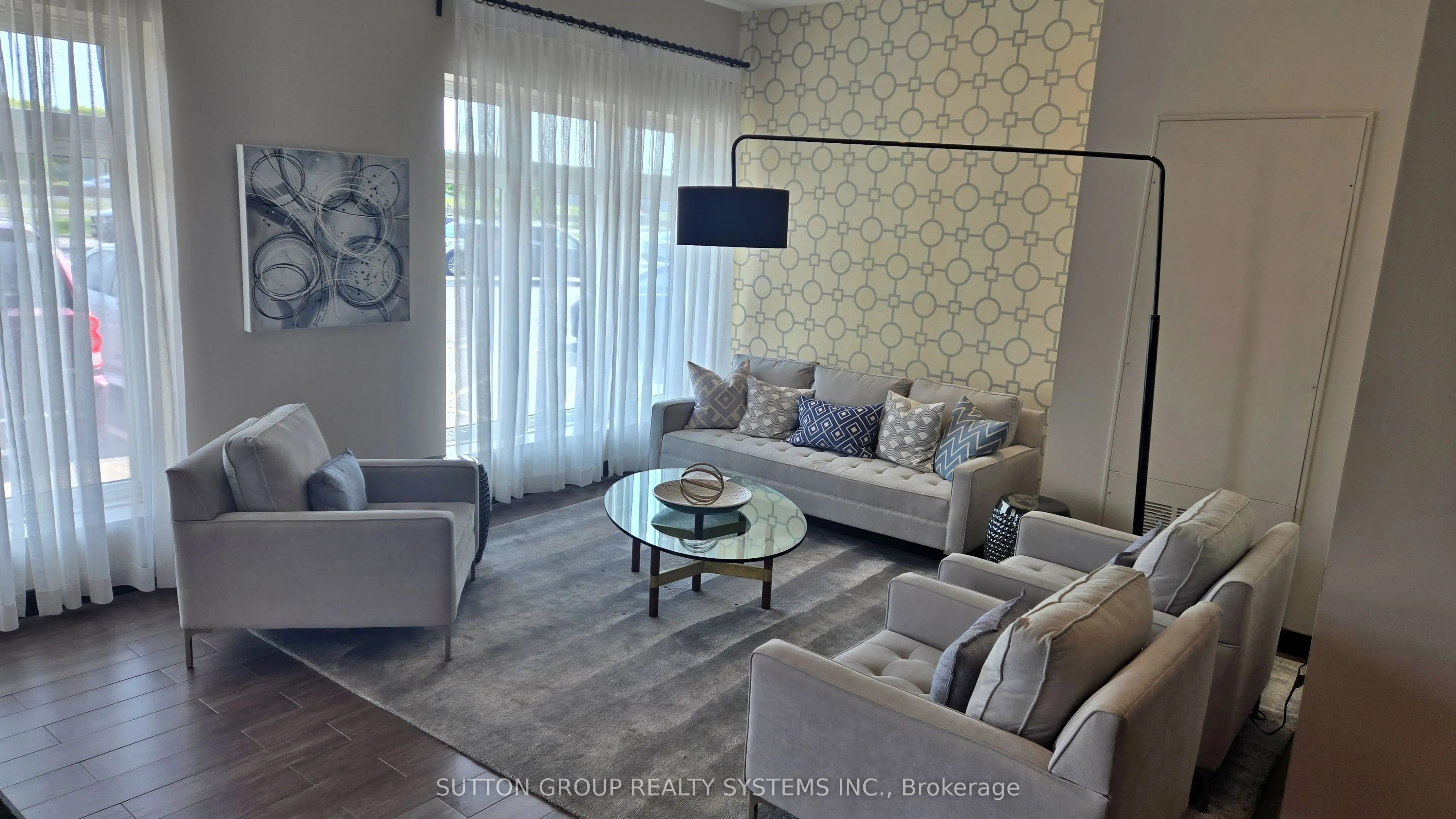 520 North Service Road, #409