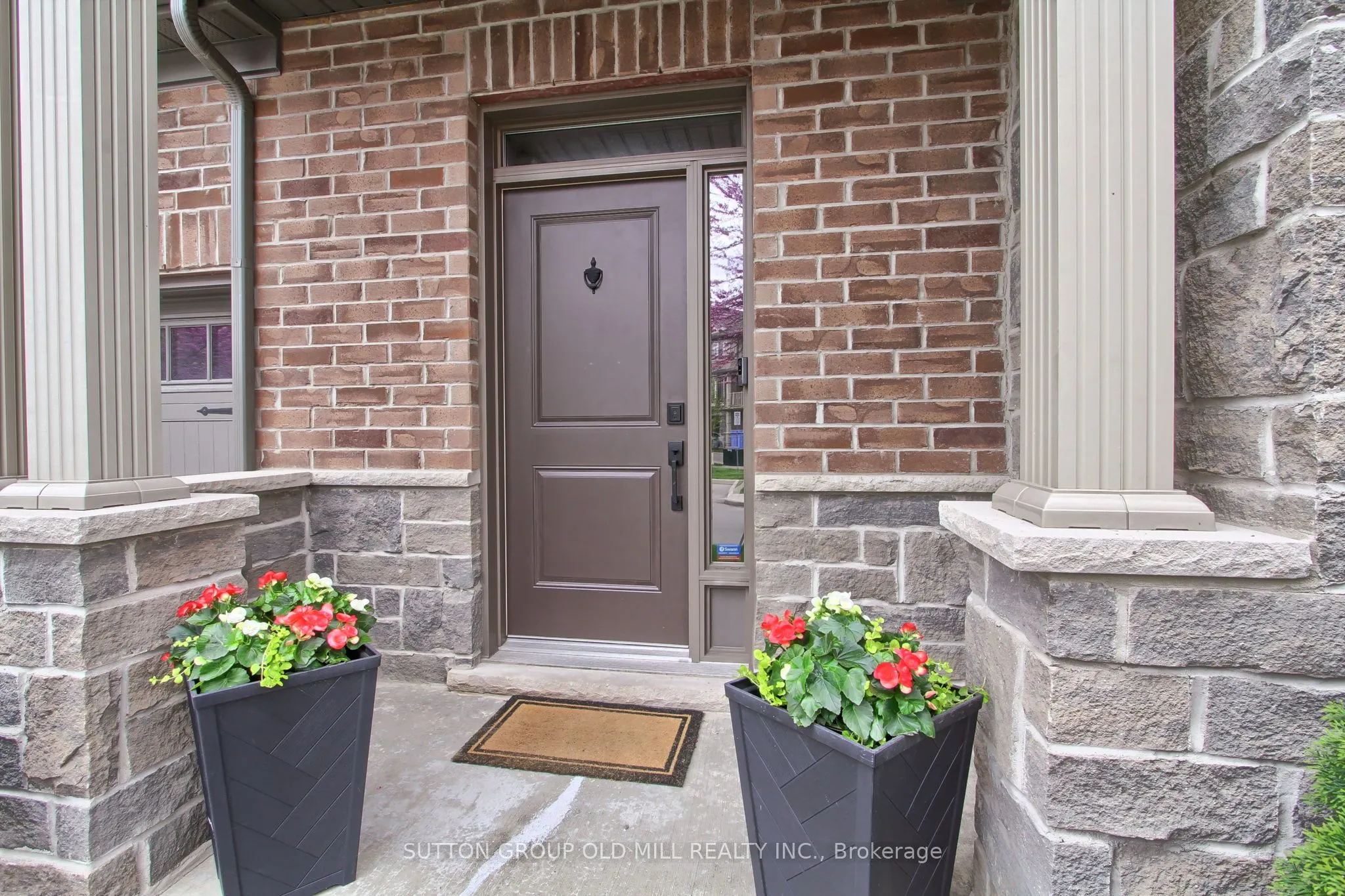53 Southshore Crescent