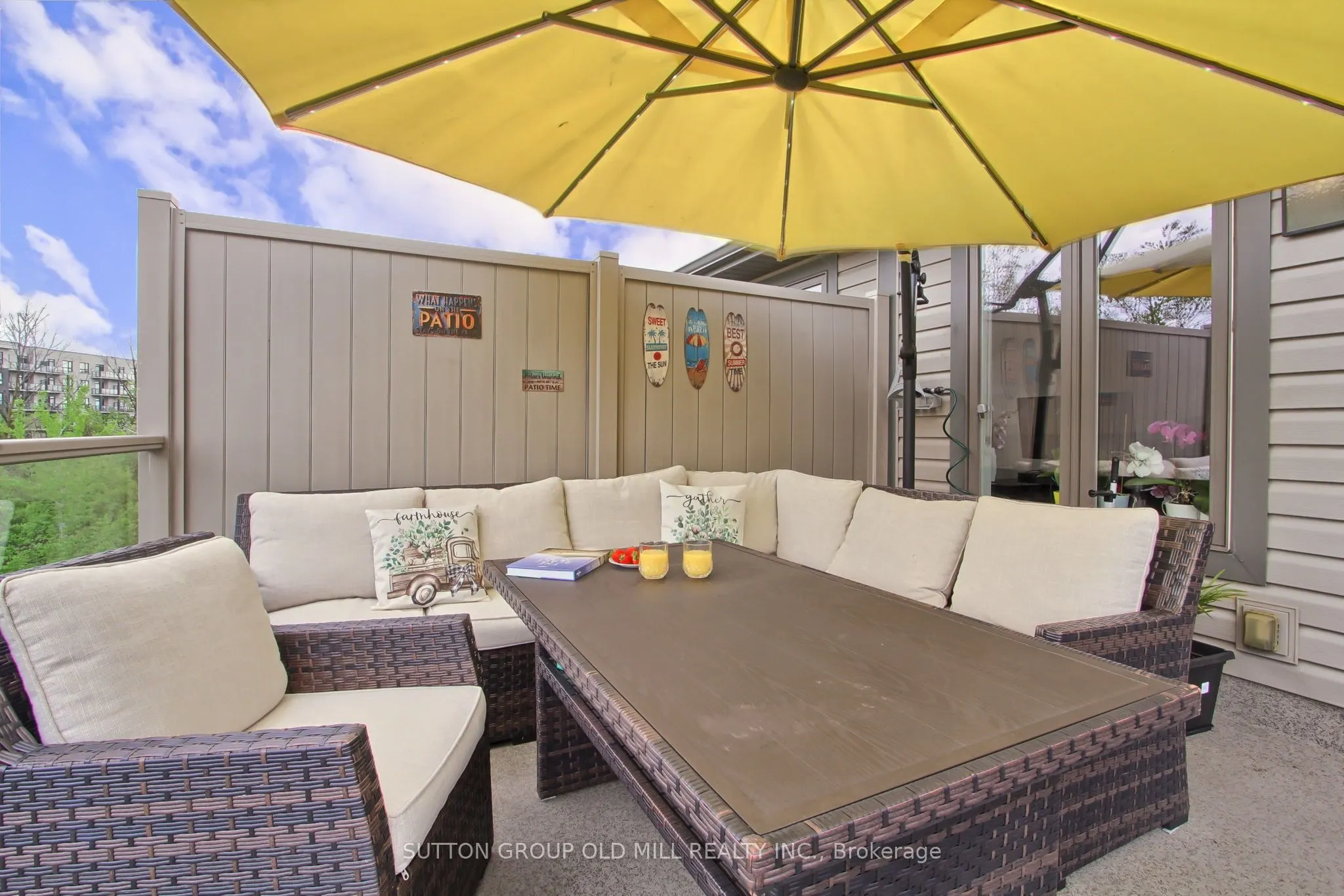 53 Southshore Crescent