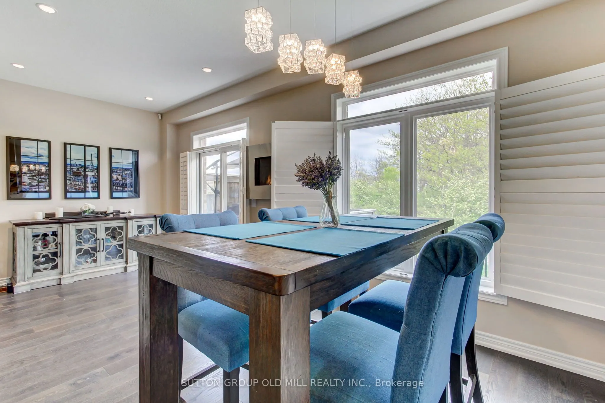 53 Southshore Crescent