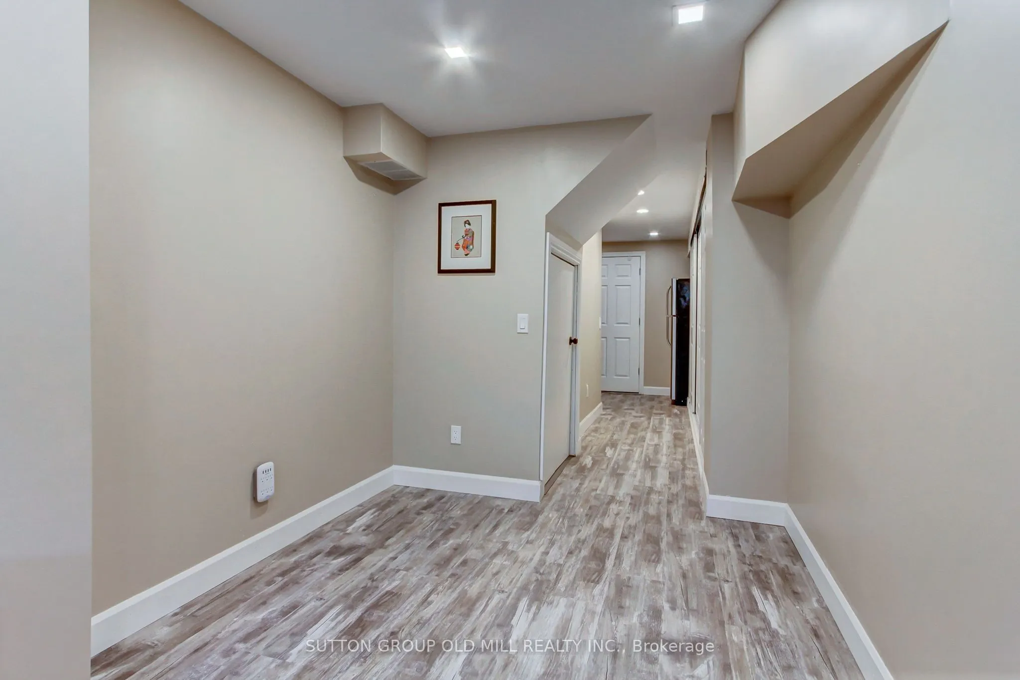 53 Southshore Crescent