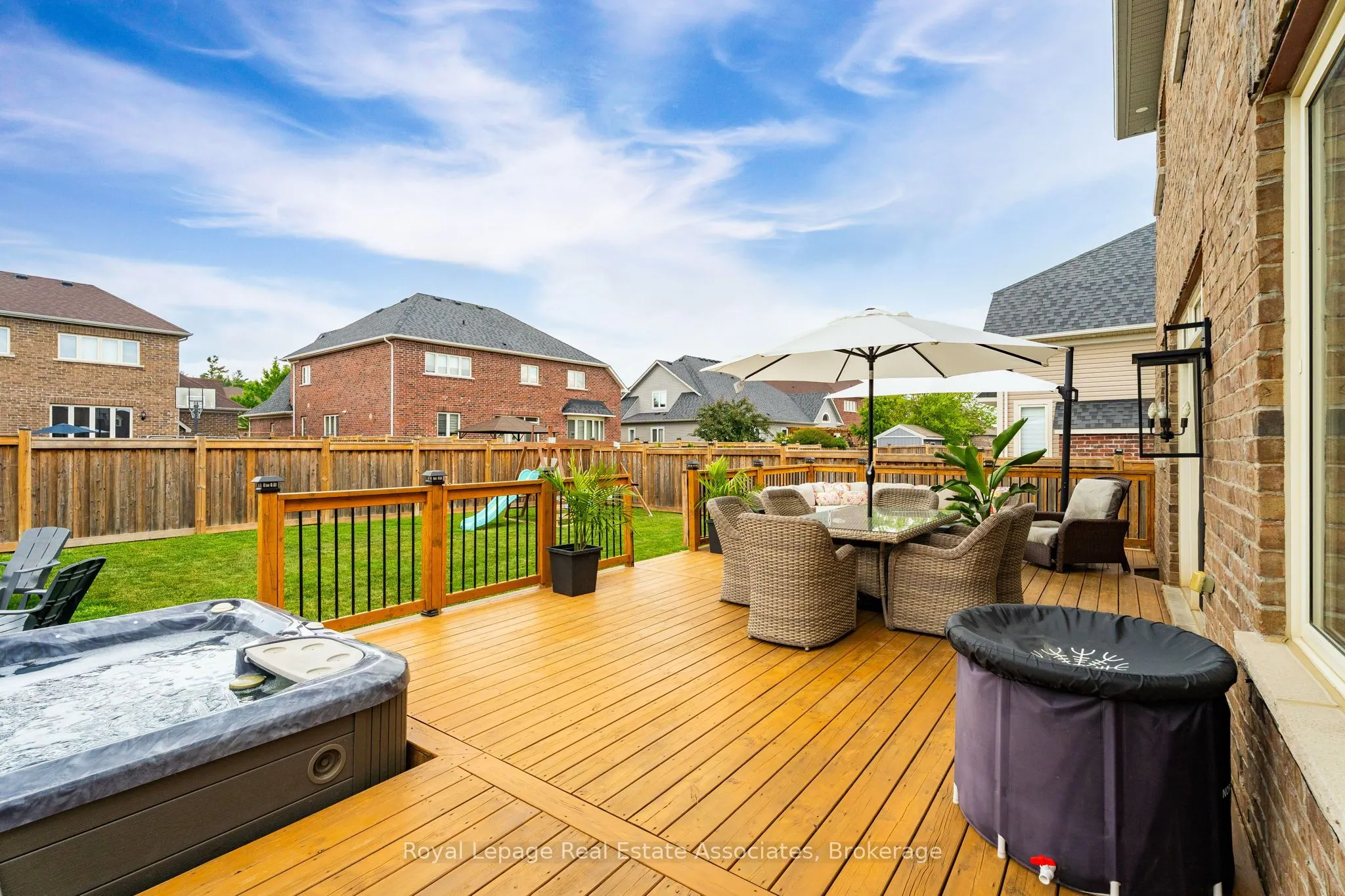 17 Mitchell Crescent