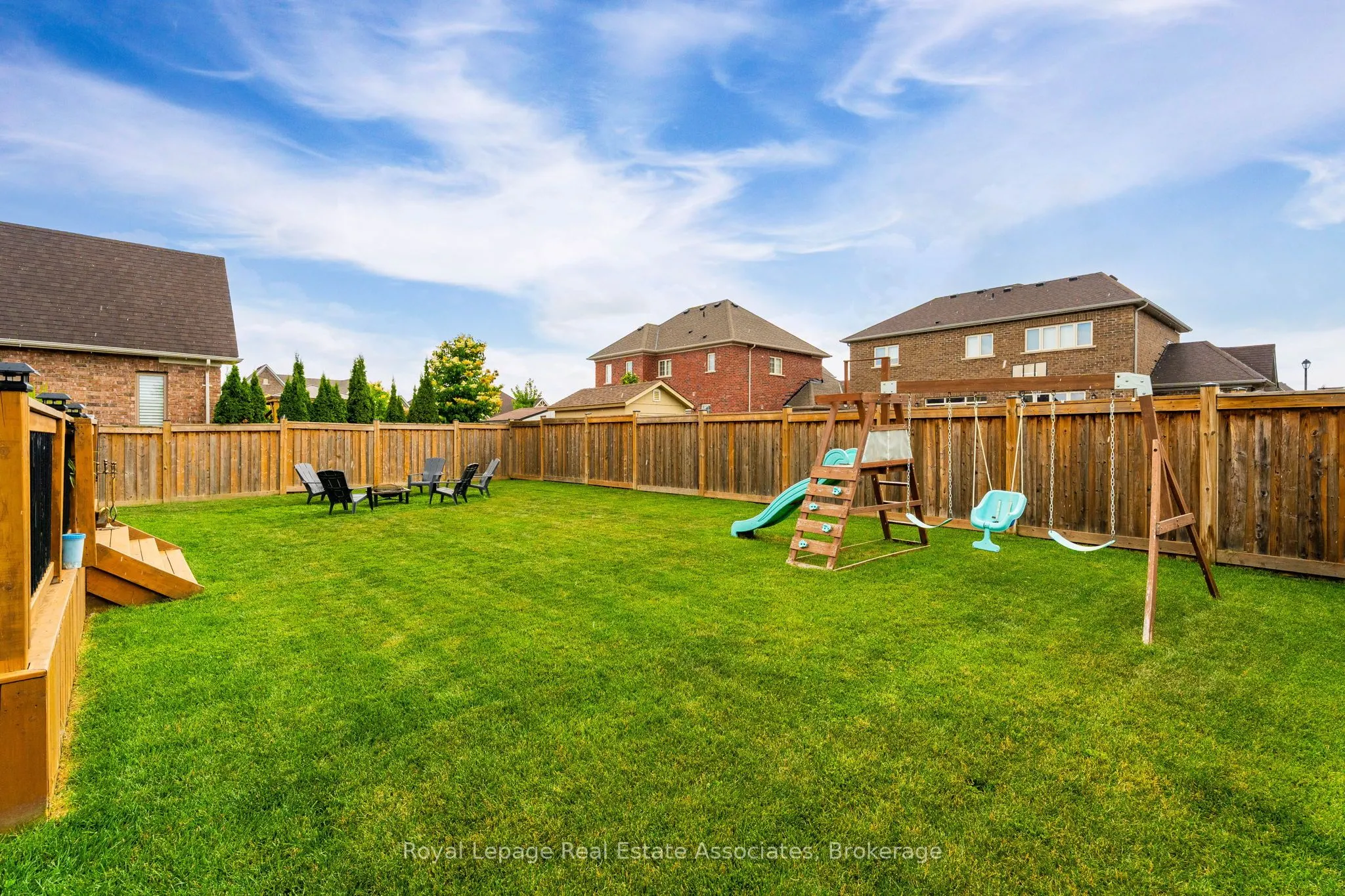 17 Mitchell Crescent