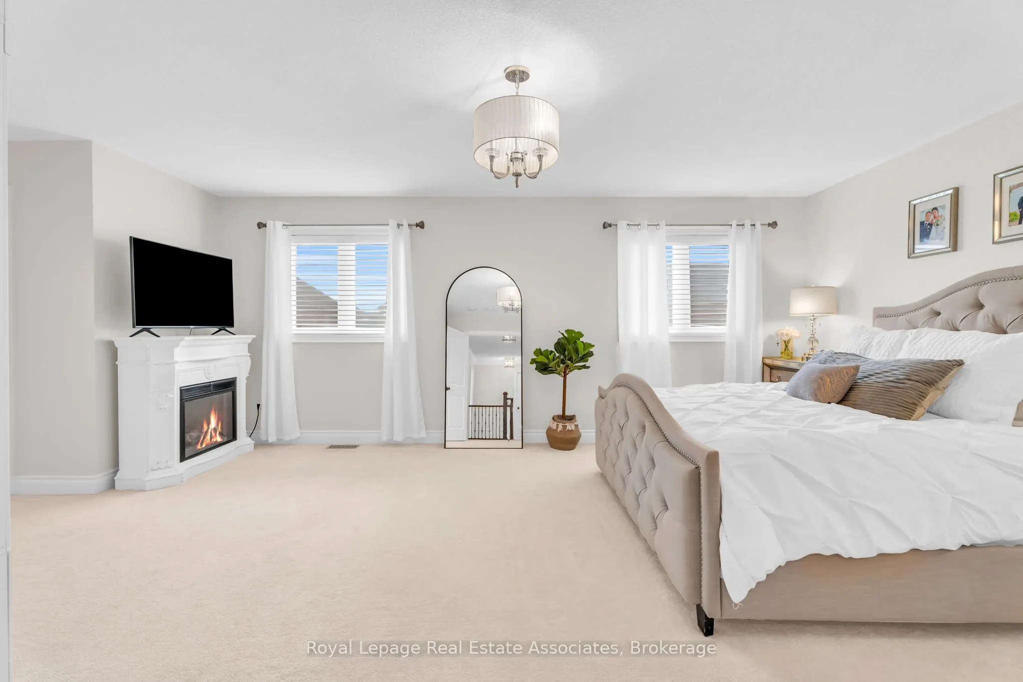 17 Mitchell Crescent