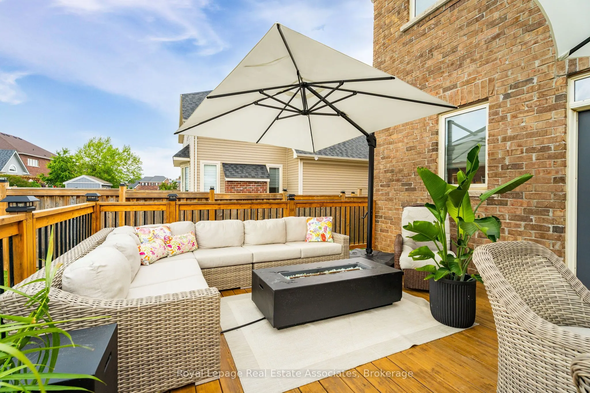 17 Mitchell Crescent