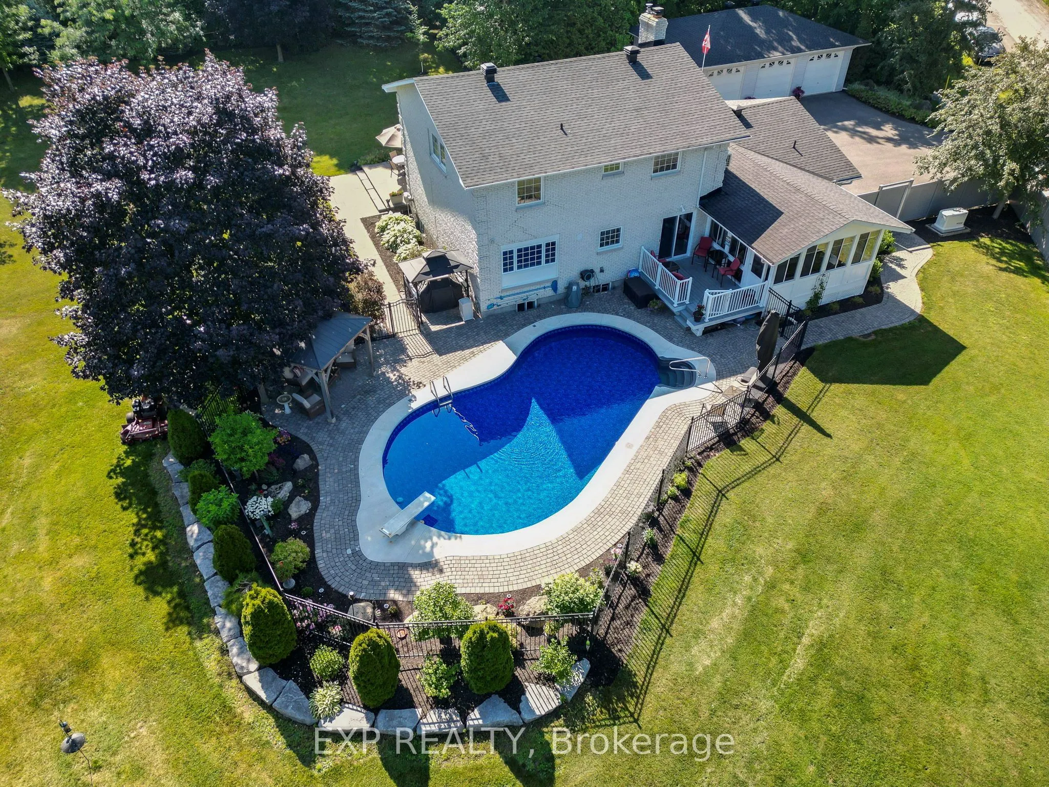 6385 Third Line Road