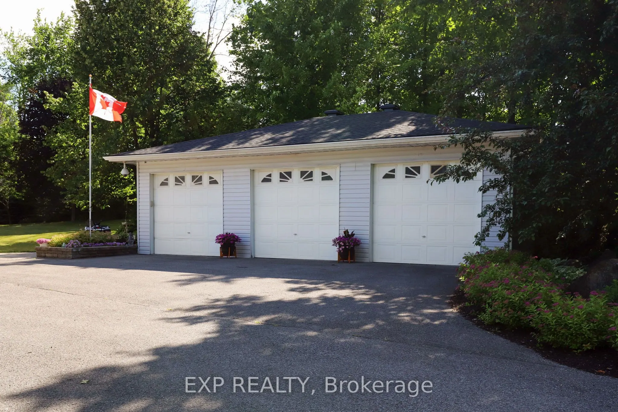 6385 Third Line Road