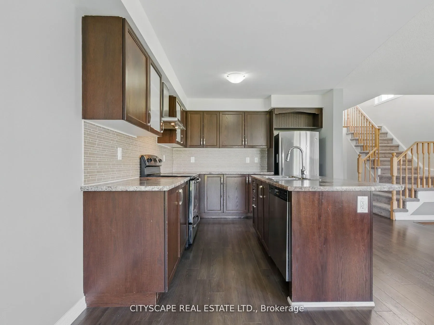 8485 Primrose Lane