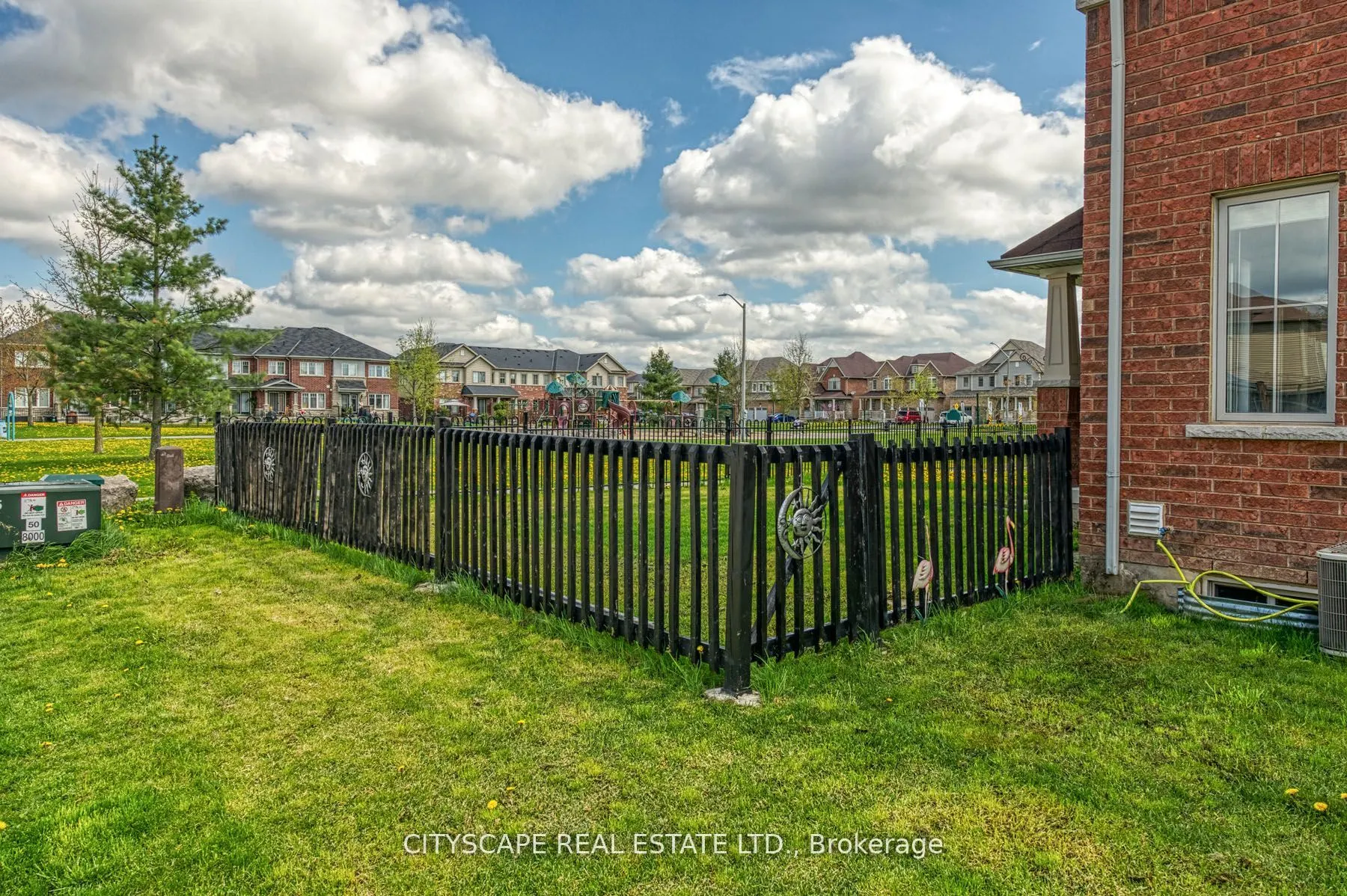 8485 Primrose Lane