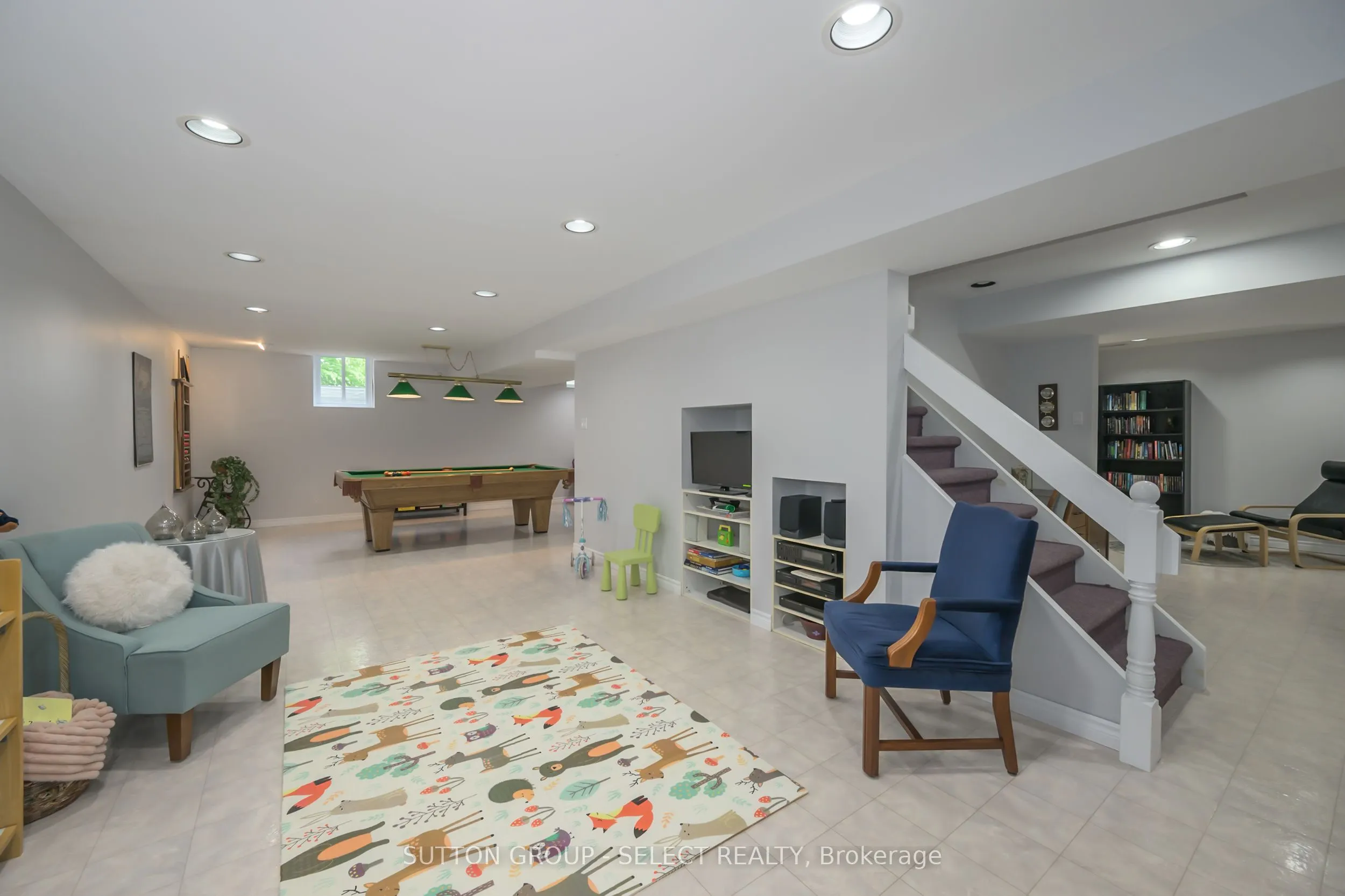 66 Jennifer Road