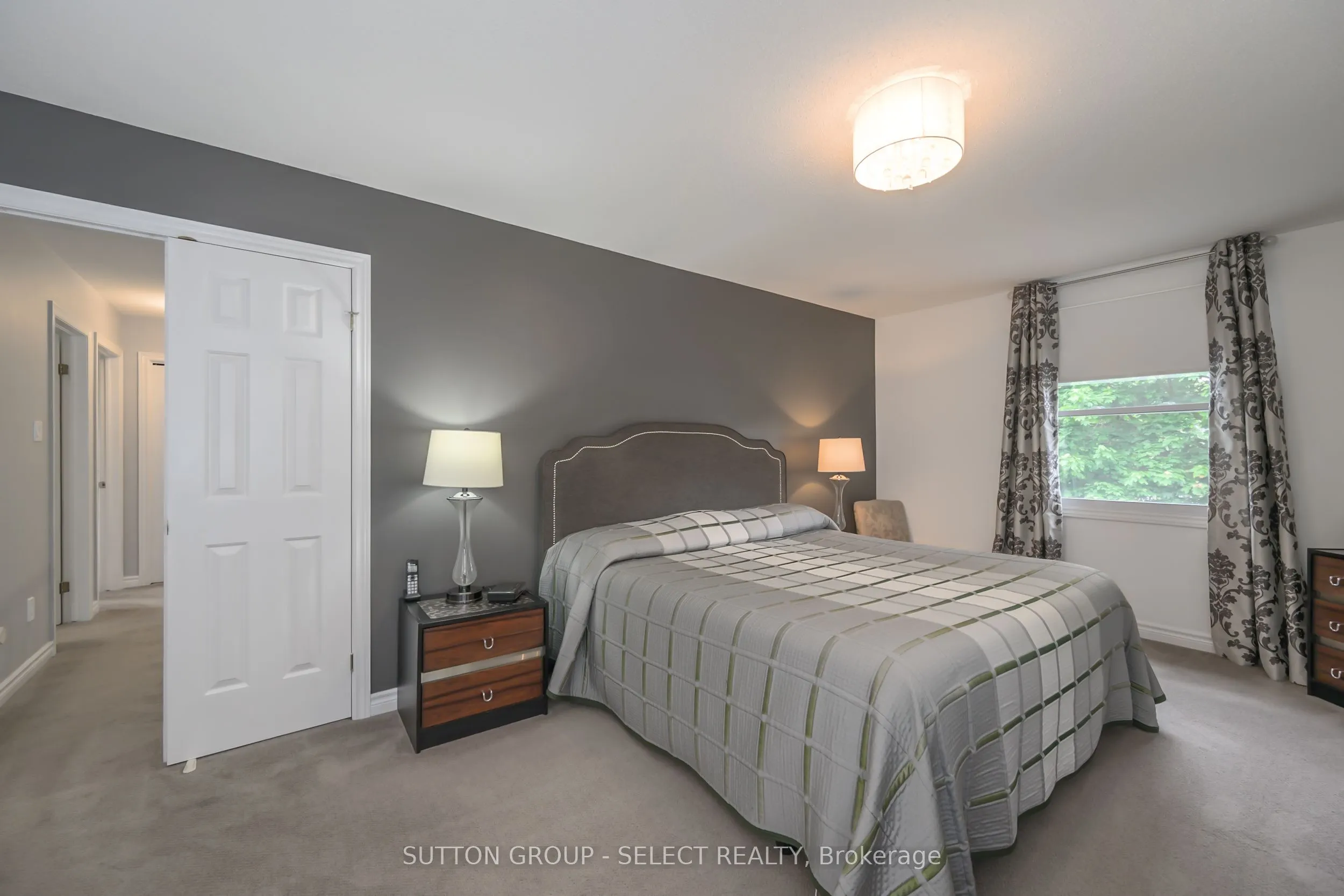 66 Jennifer Road