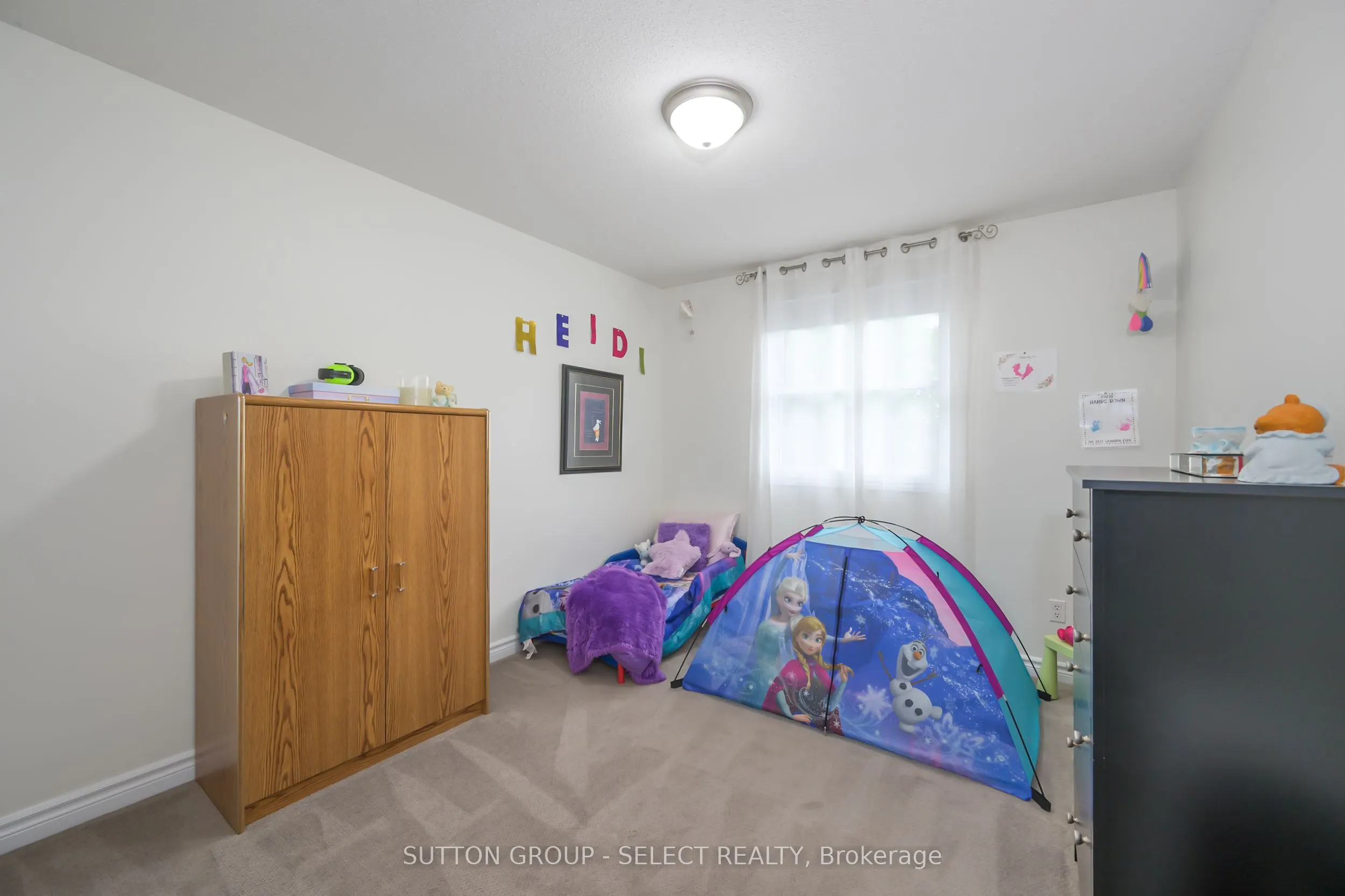 66 Jennifer Road