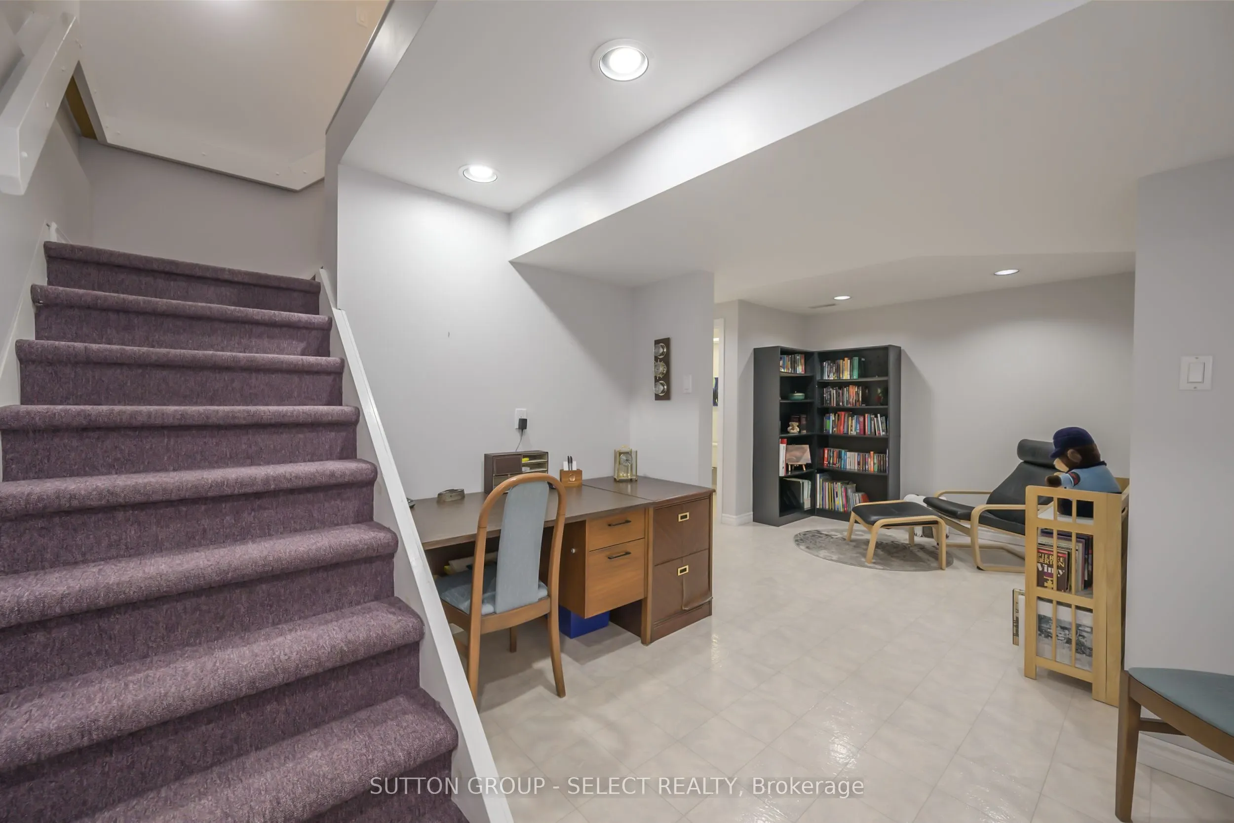 66 Jennifer Road