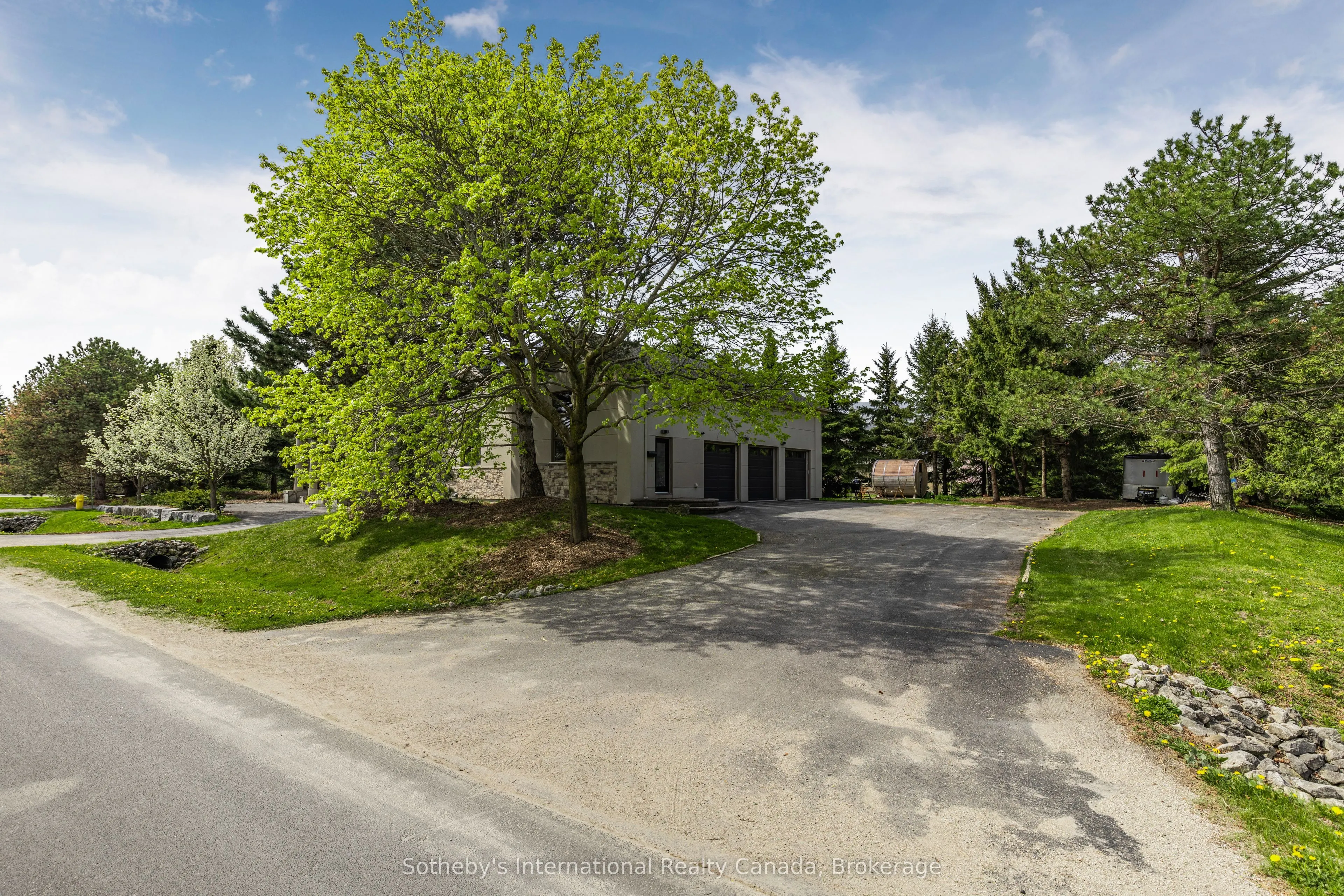 160 Grand Cypress Lane