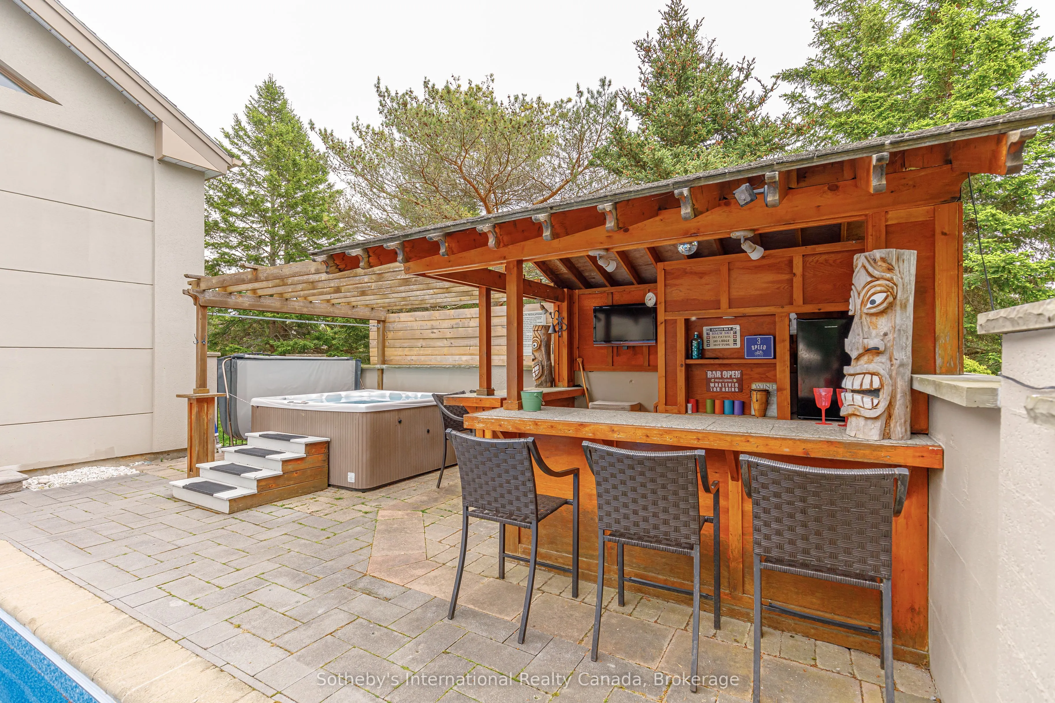 160 Grand Cypress Lane