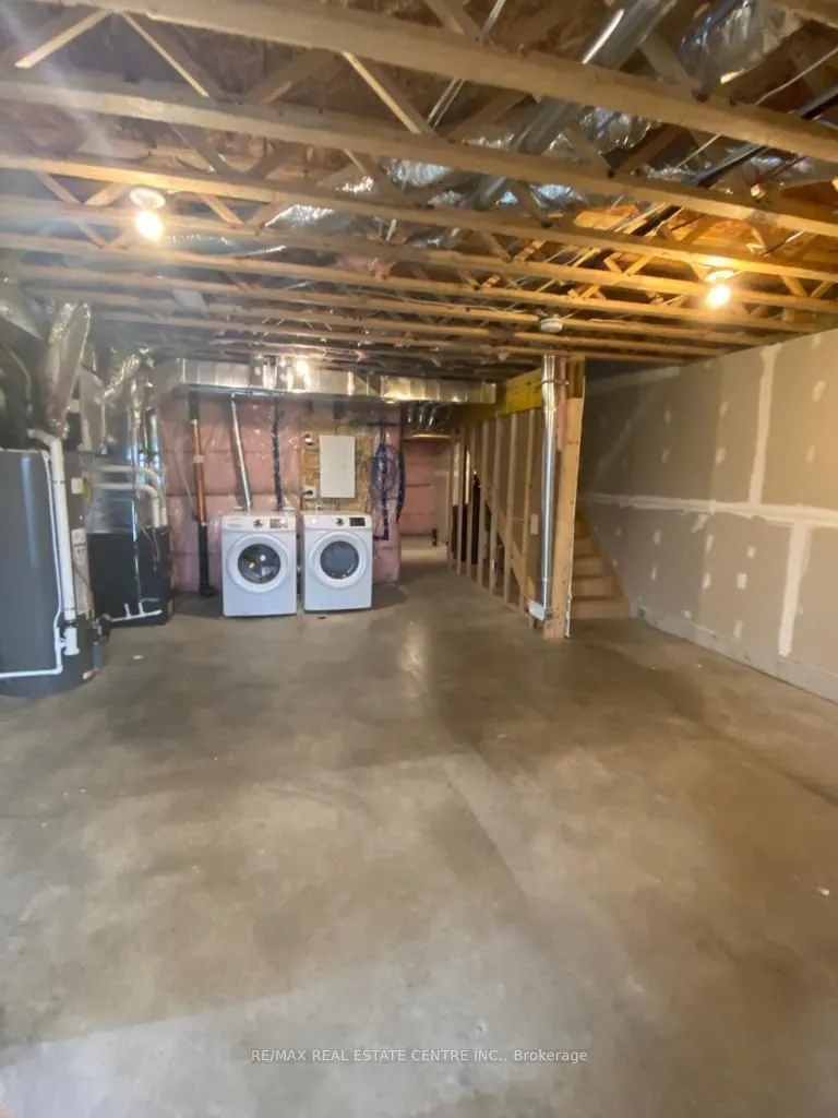 439 ATHLONE Avenue, #G5