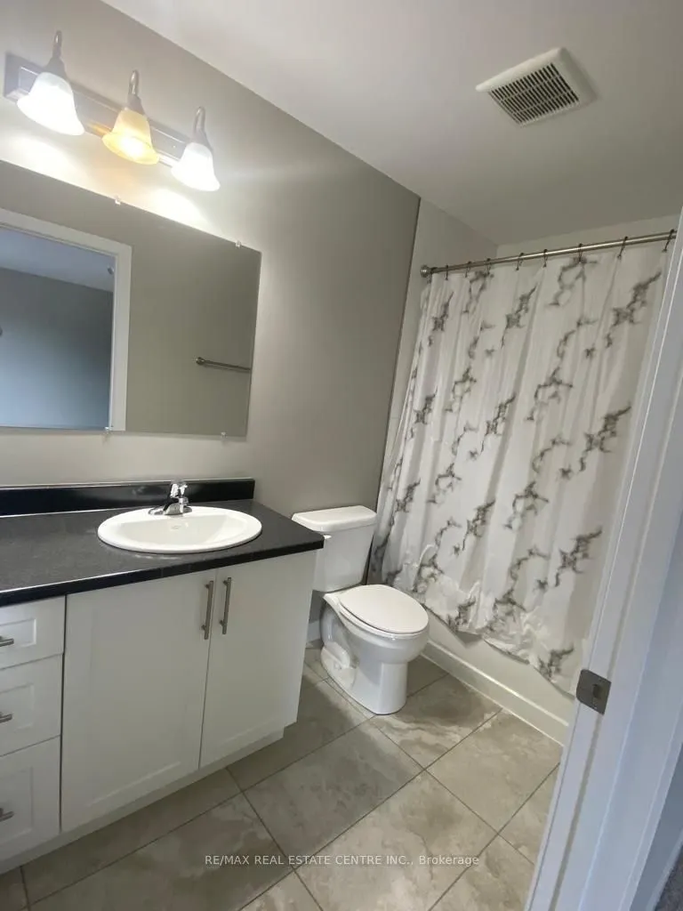439 ATHLONE Avenue, #G5