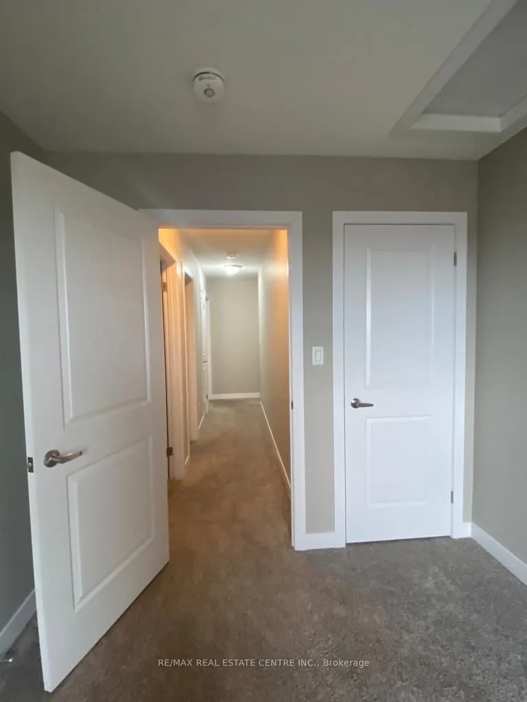 439 ATHLONE Avenue, #G5