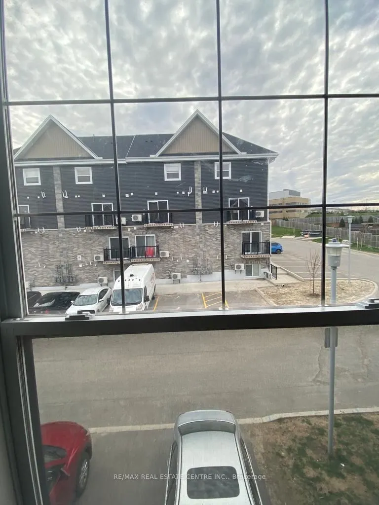 439 ATHLONE Avenue, #G5