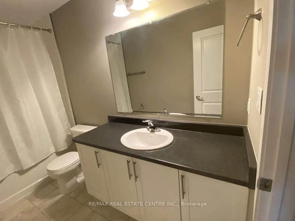 439 ATHLONE Avenue, #G5
