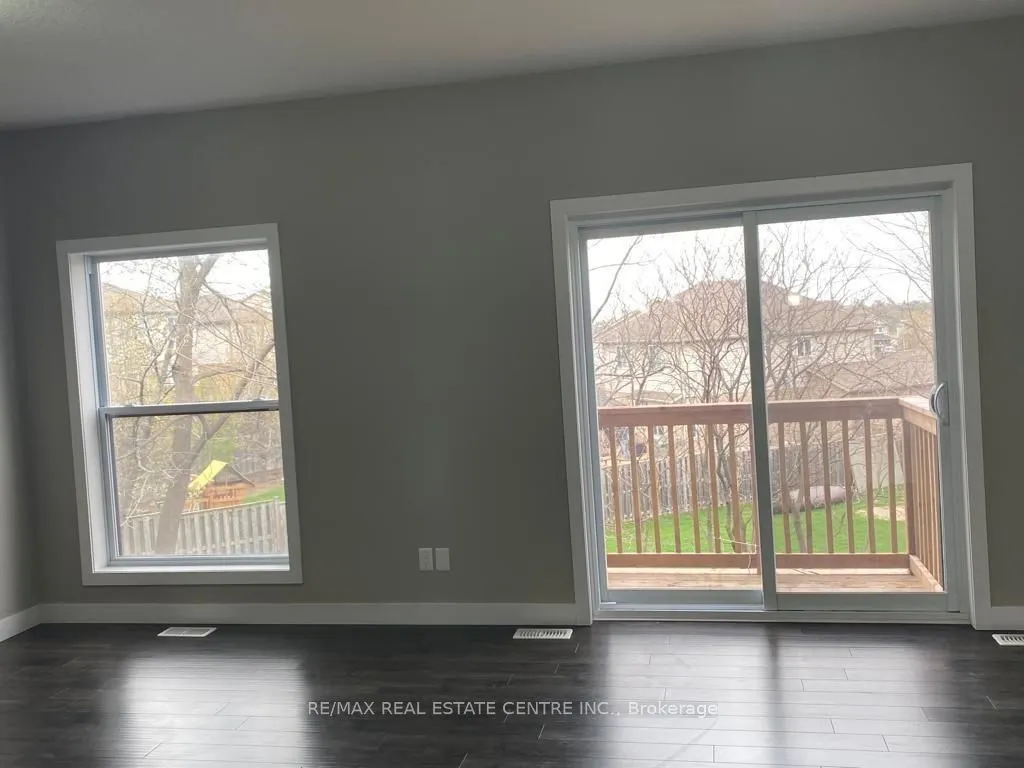 439 ATHLONE Avenue, #G5