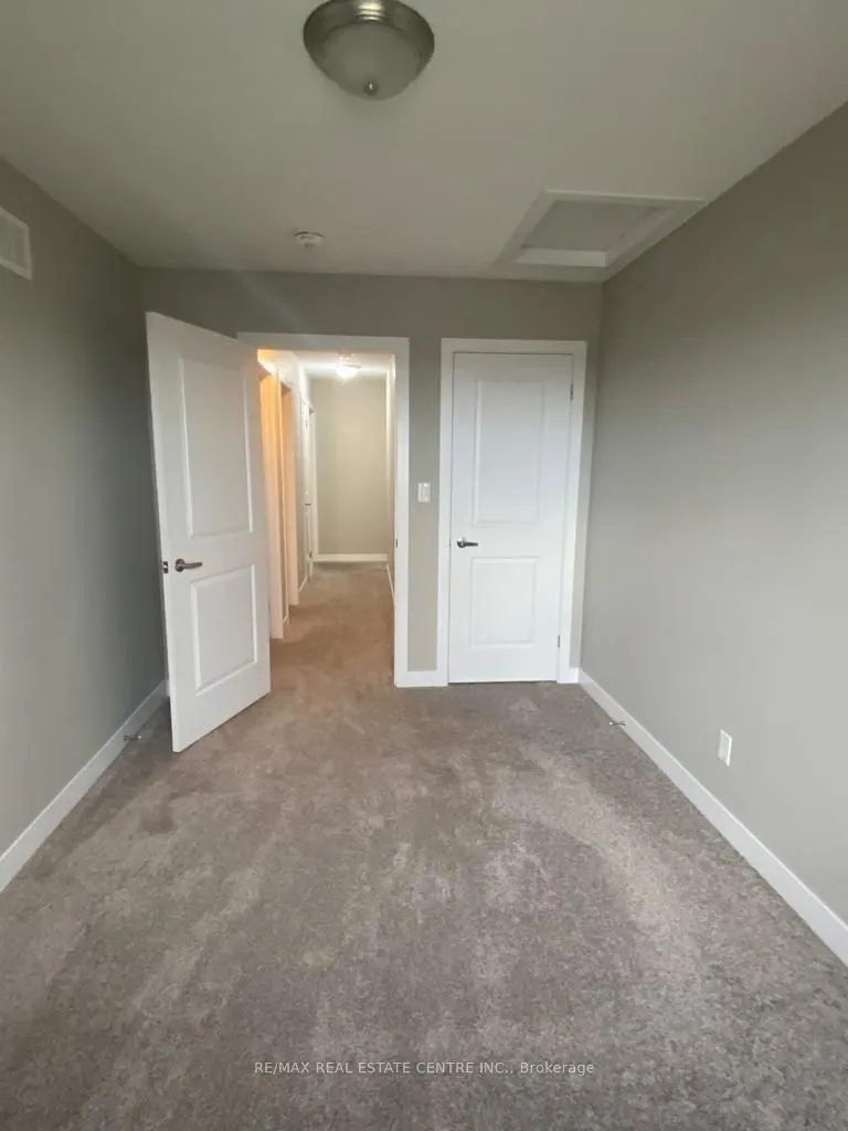 439 ATHLONE Avenue, #G5