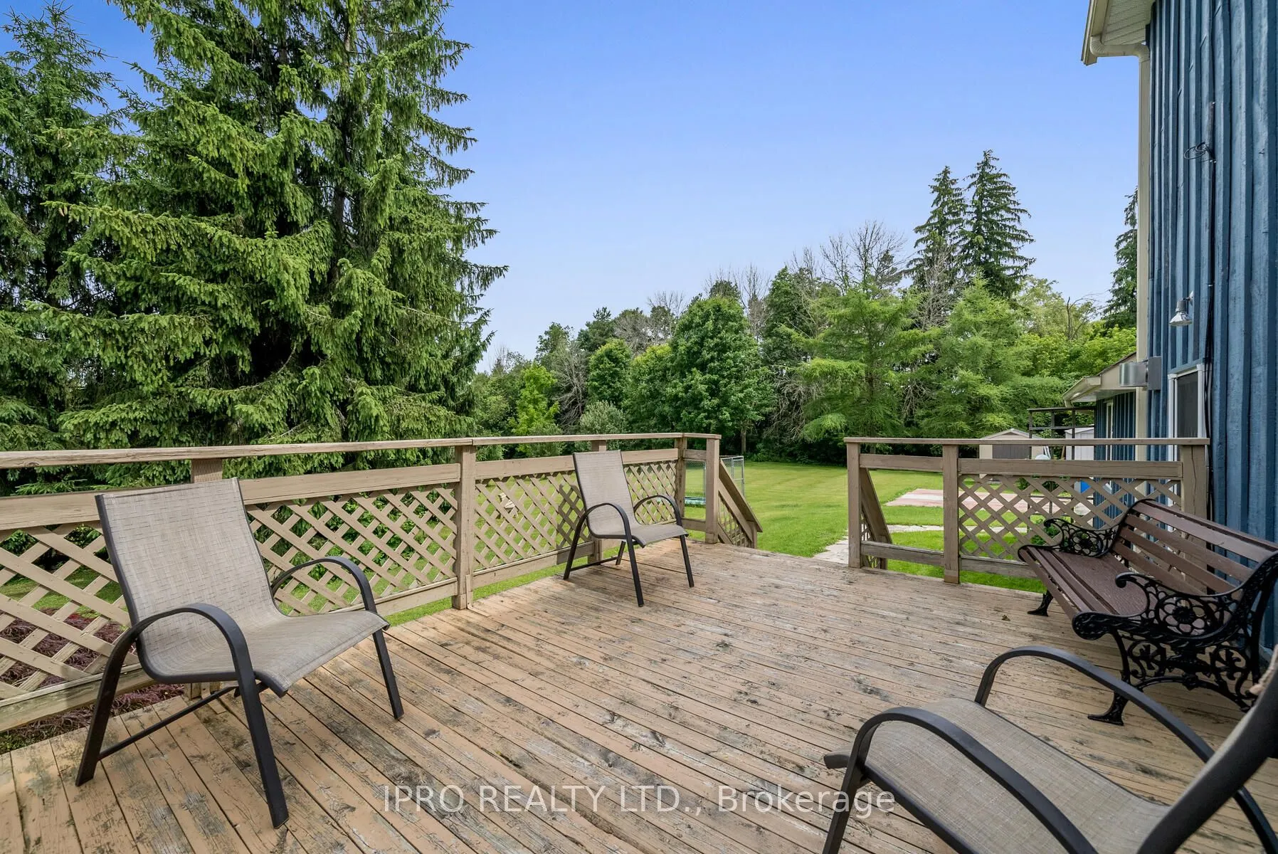 9206 Sideroad 17 Road