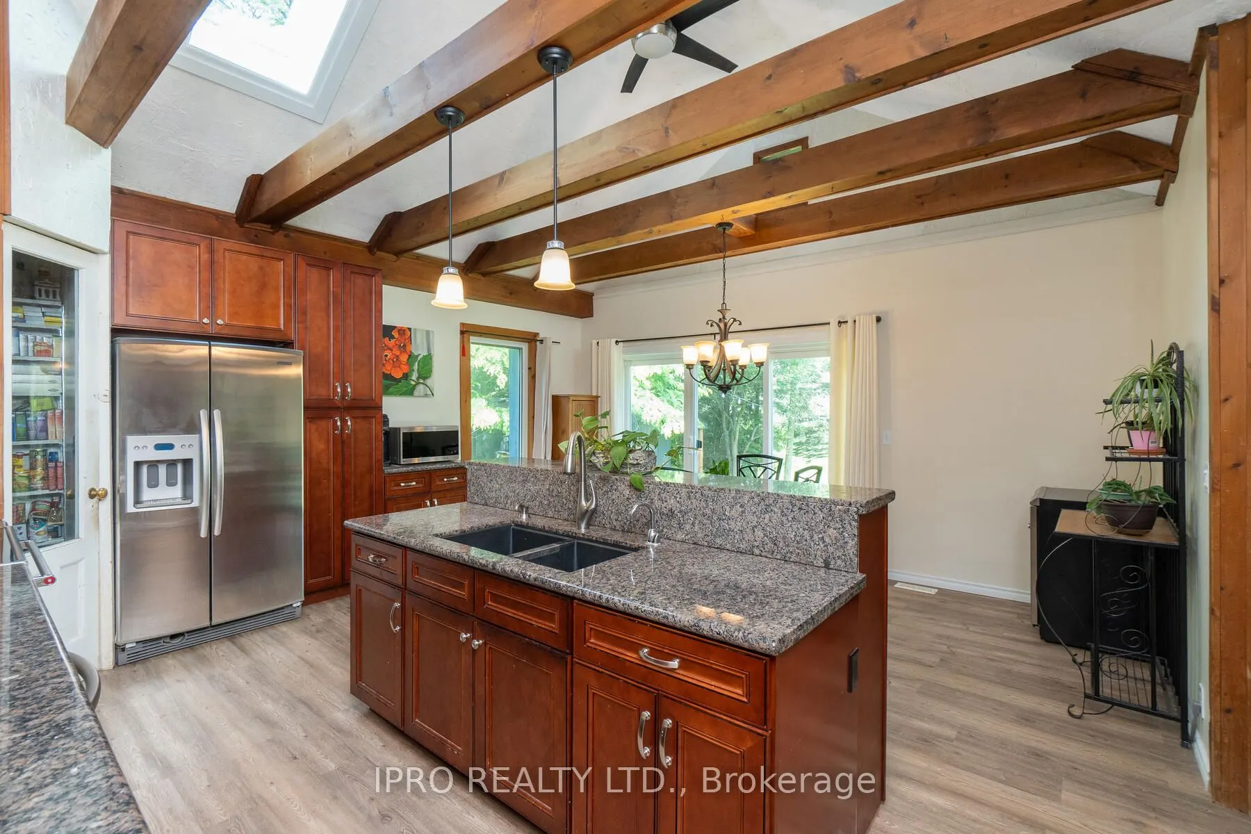 9206 Sideroad 17 Road
