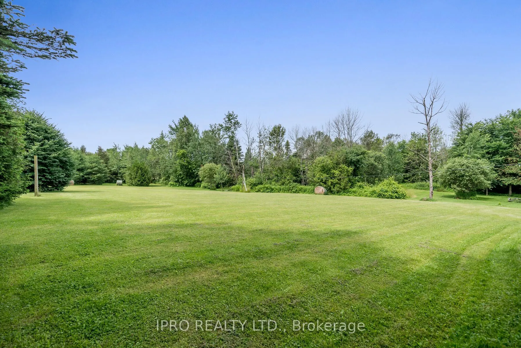 9206 Sideroad 17 Road