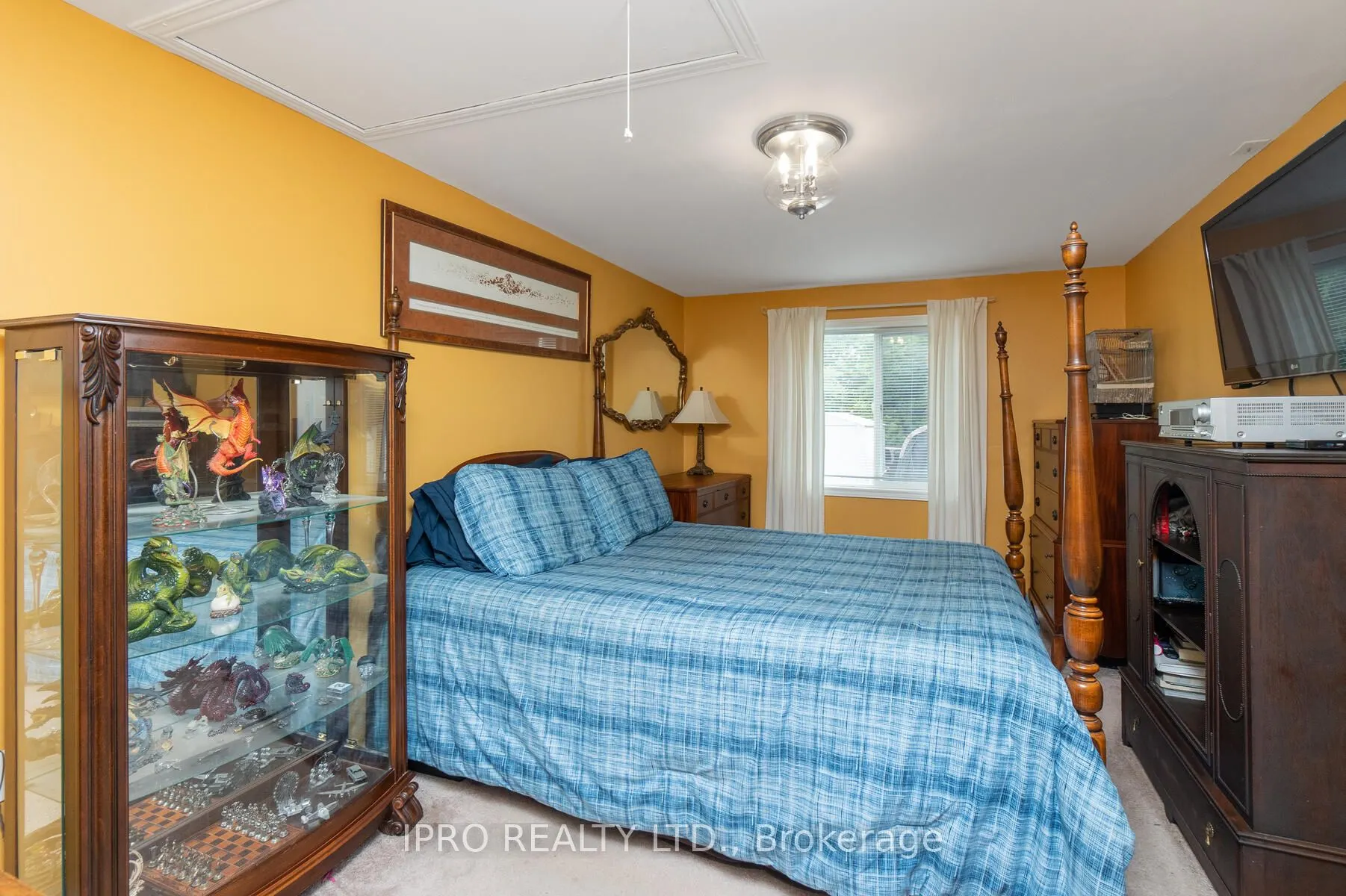 9206 Sideroad 17 Road