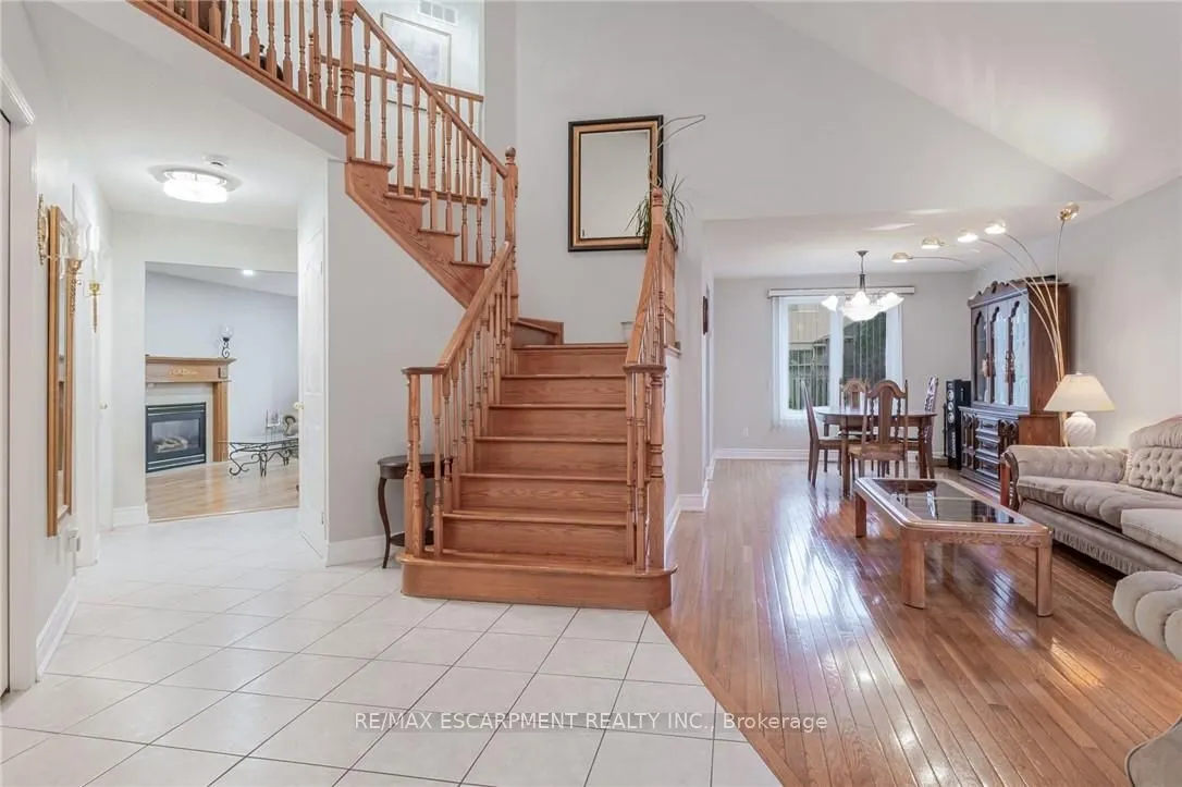 42 Hillgarden Drive