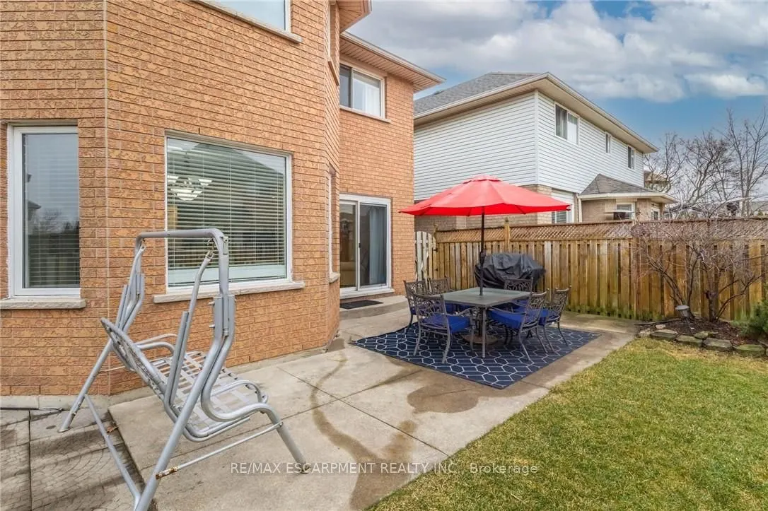 42 Hillgarden Drive