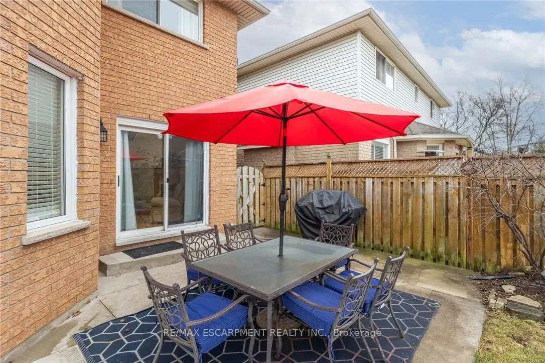 42 Hillgarden Drive