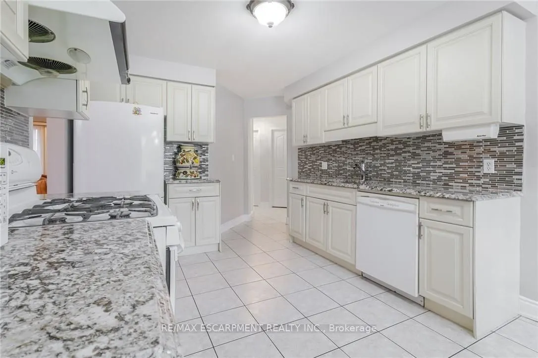 42 Hillgarden Drive
